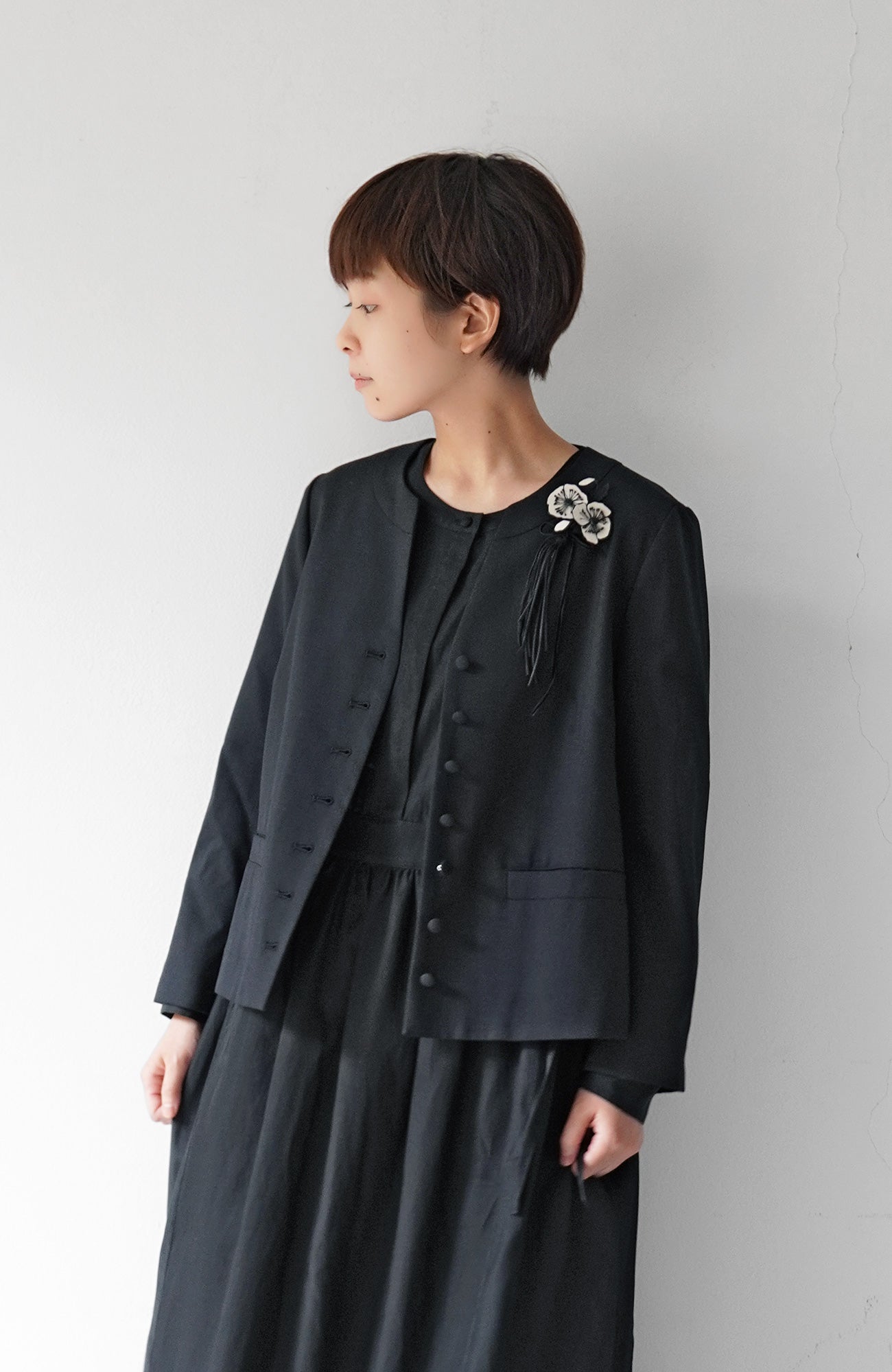 Back flare jacket (2024 Pre-Spring Collection)