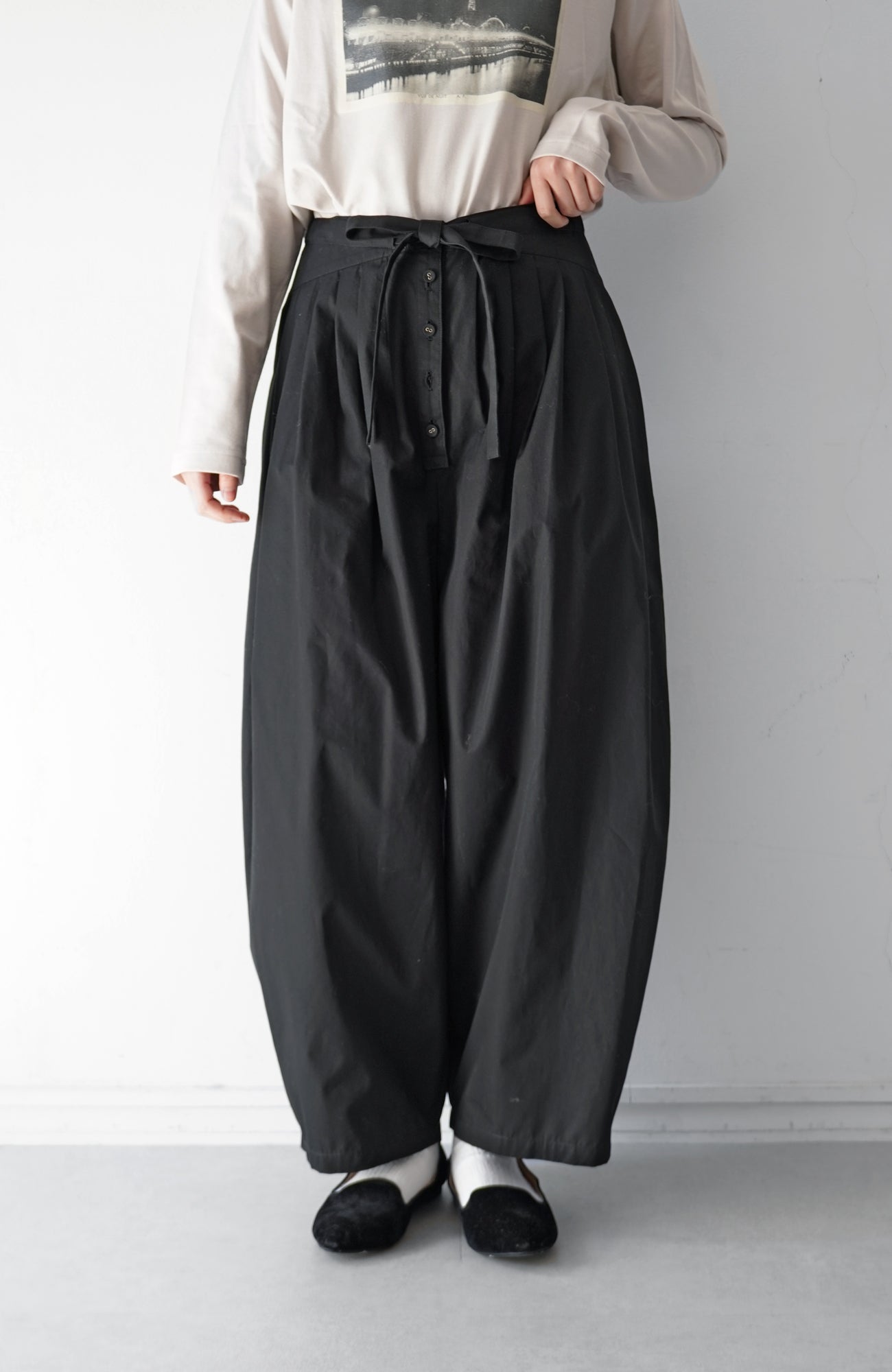 Oval Pants (2024 Autumn Winter Collection)