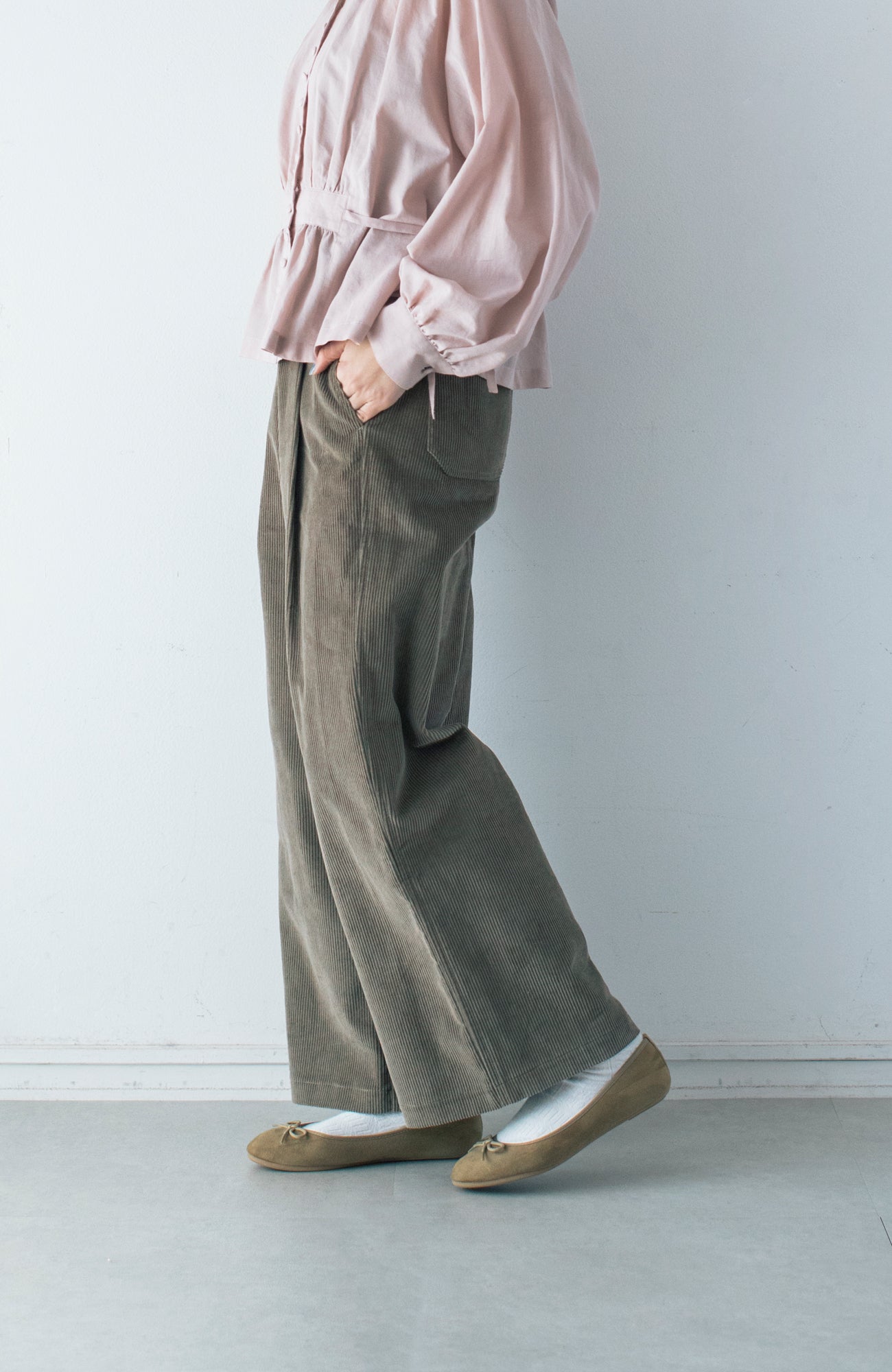 Corduroy pants (2024 Autumn Winter Collection)