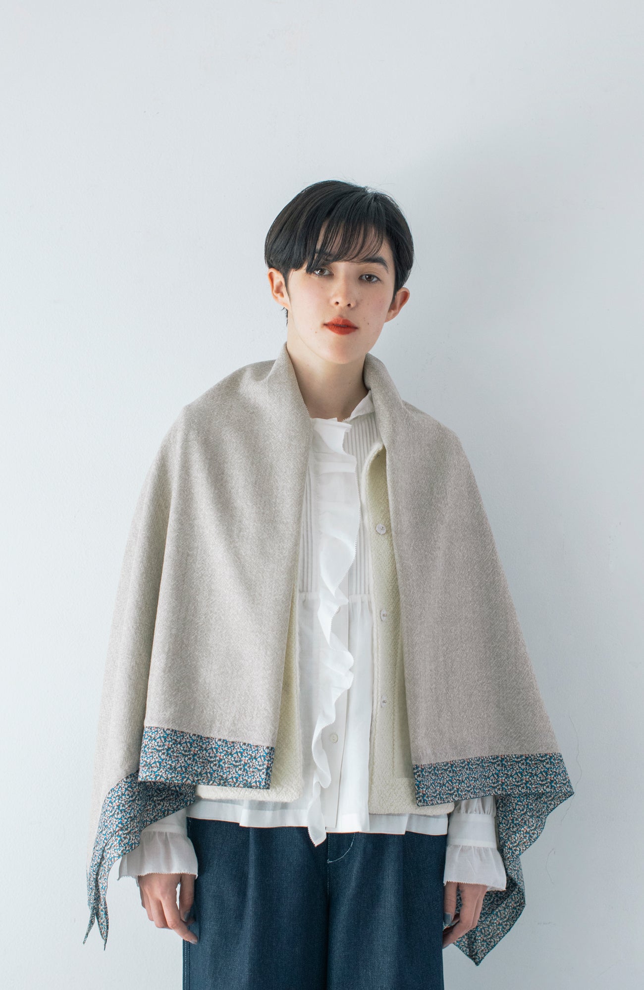 LIBERTY PRINT Trimmed Square Stole (2024 Autumn Winter Collection)