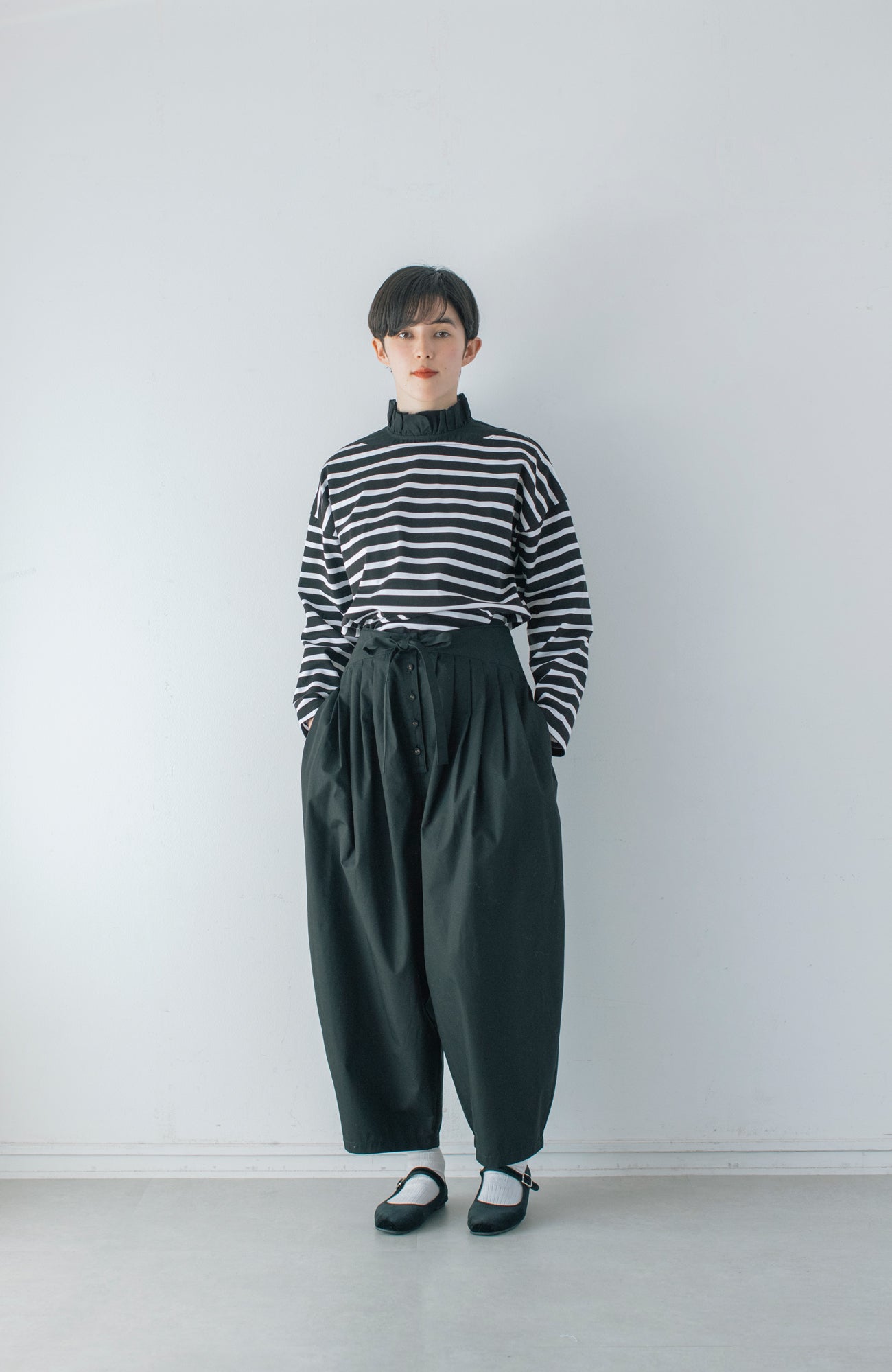 オーバルパンツ(2024 Autumn Winter Collection)