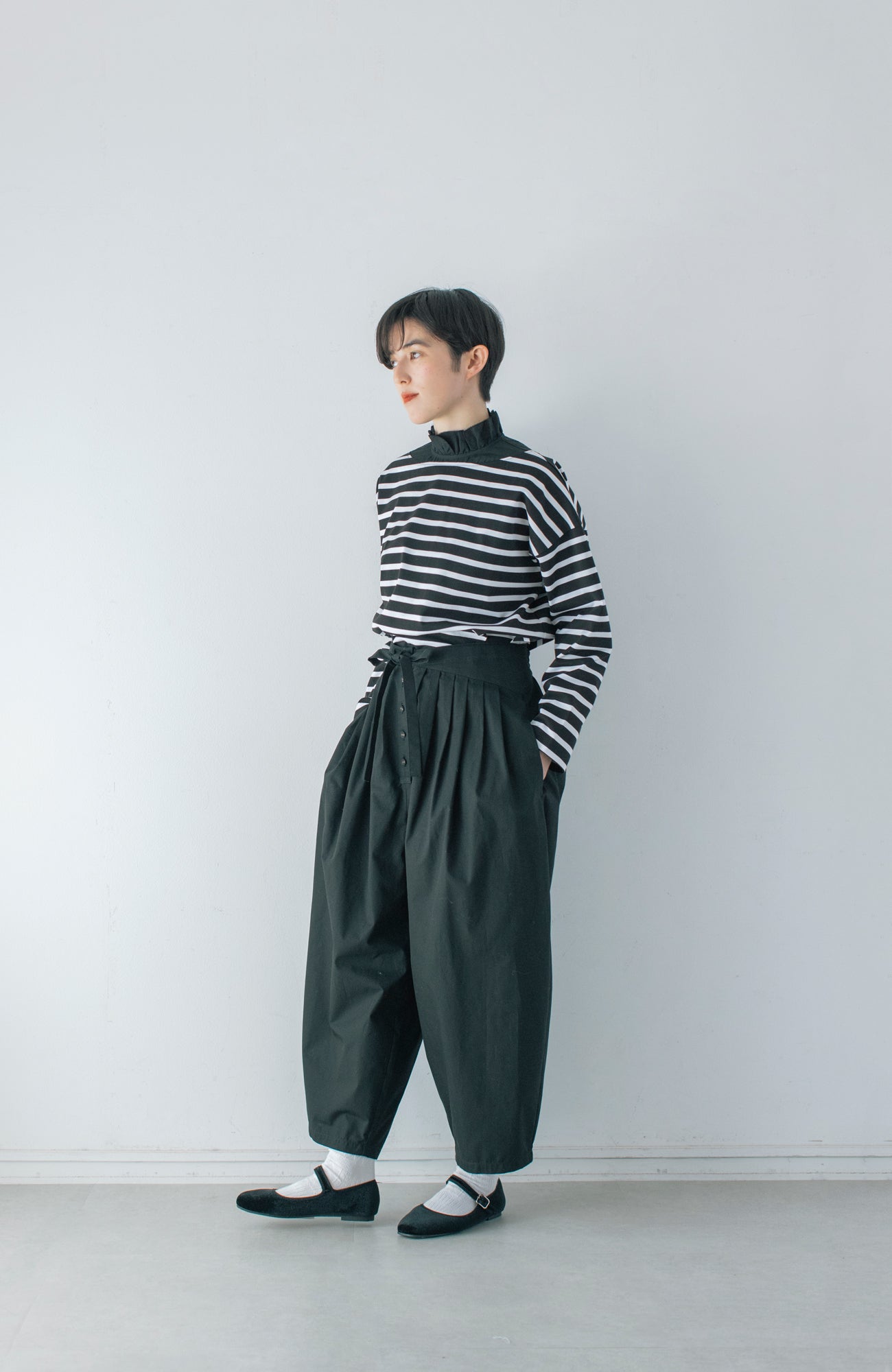 オーバルパンツ(2024 Autumn Winter Collection)