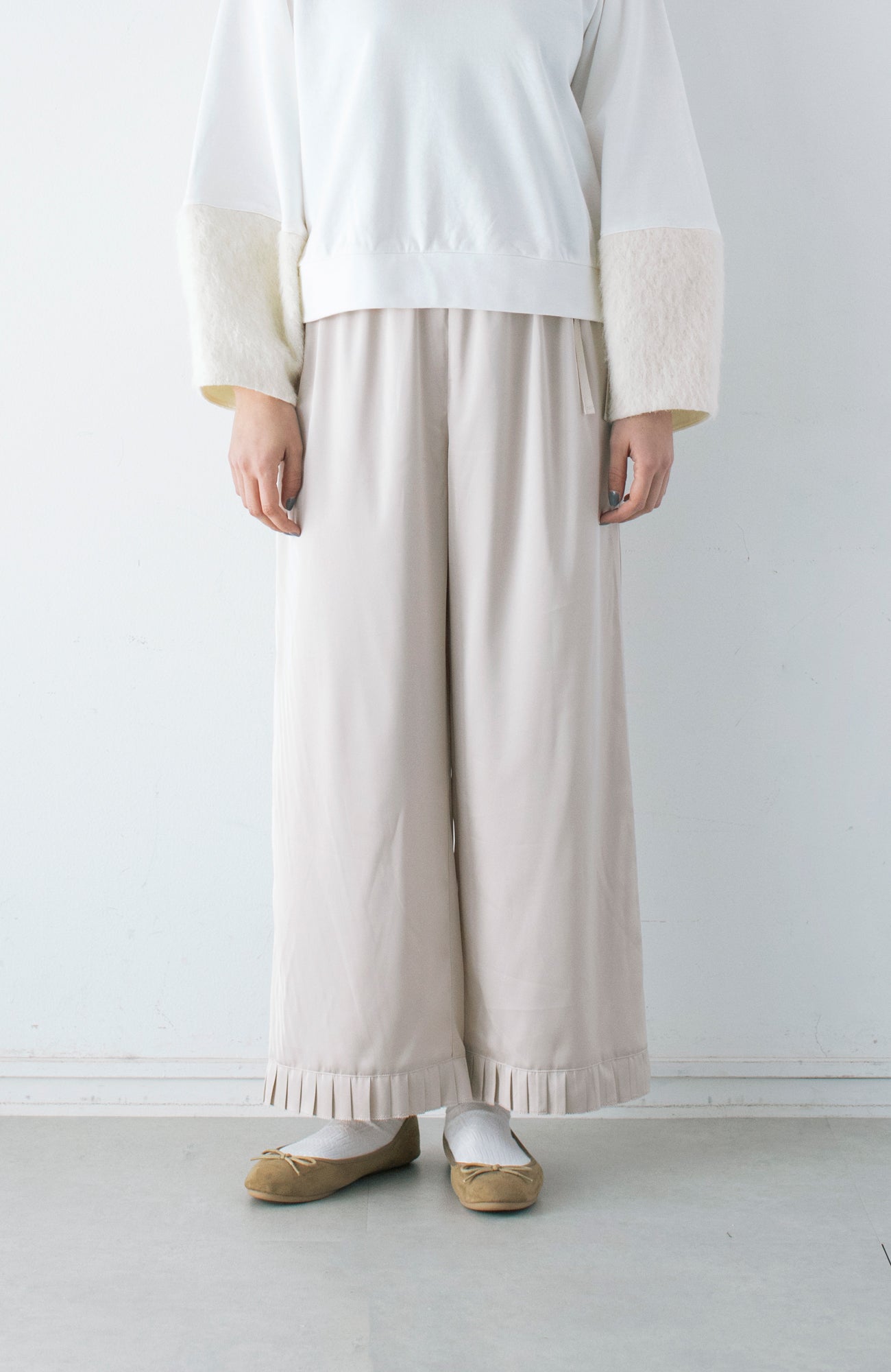 Hem pleated pants (2024 Autumn Winter Collection)