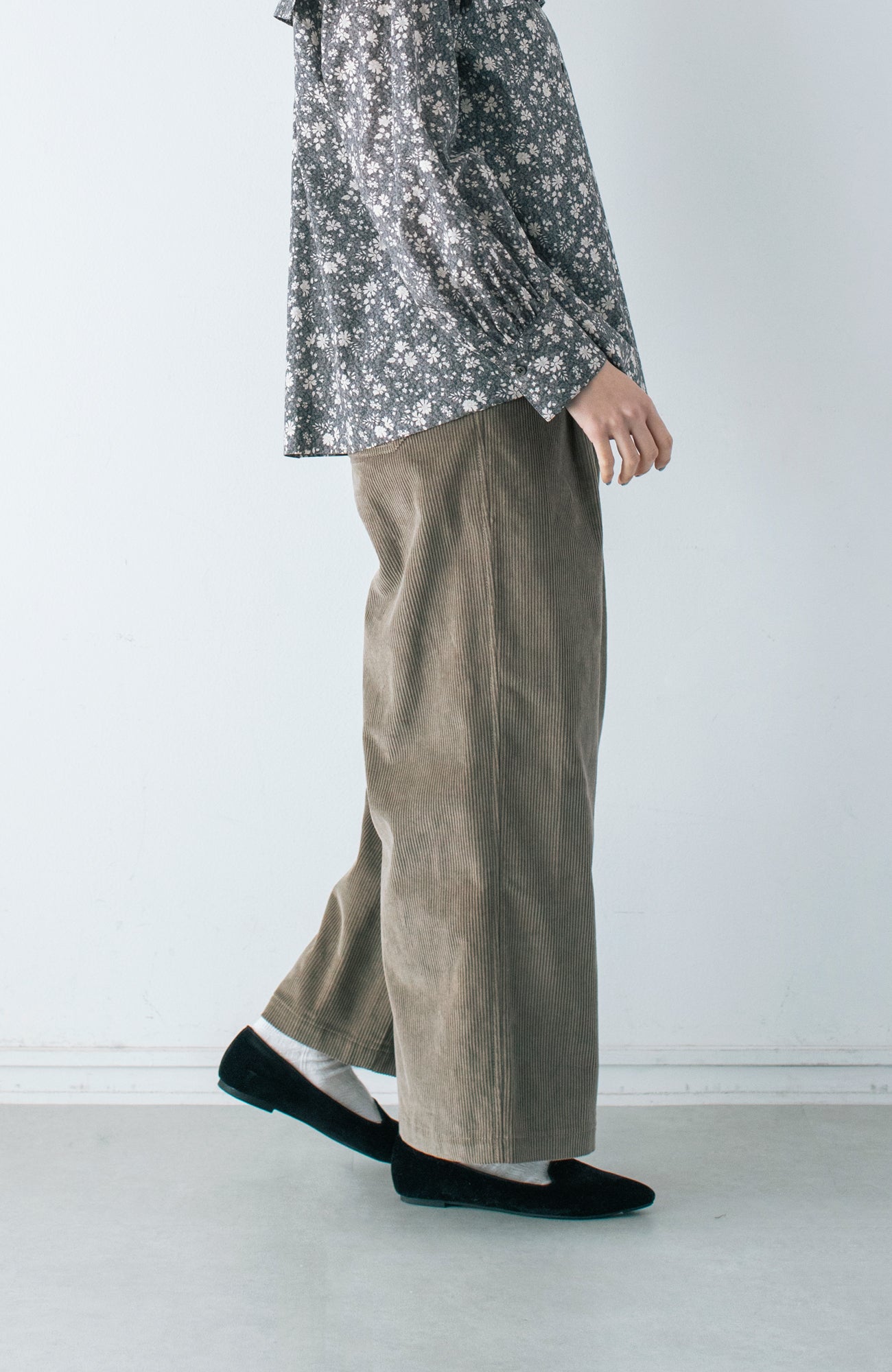 Corduroy pants (2024 Autumn Winter Collection)