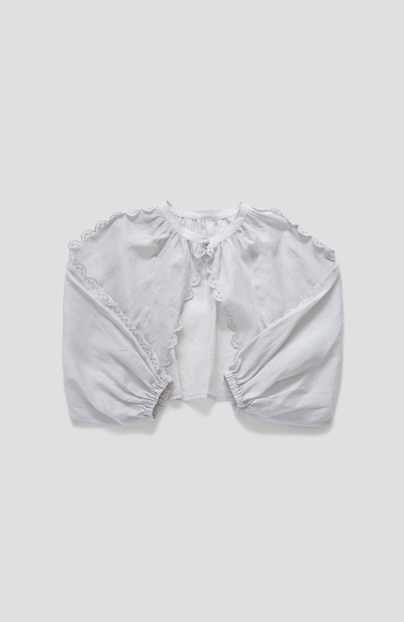 ボーラースカラップスリーブブラウス(2025 Summer Collection)