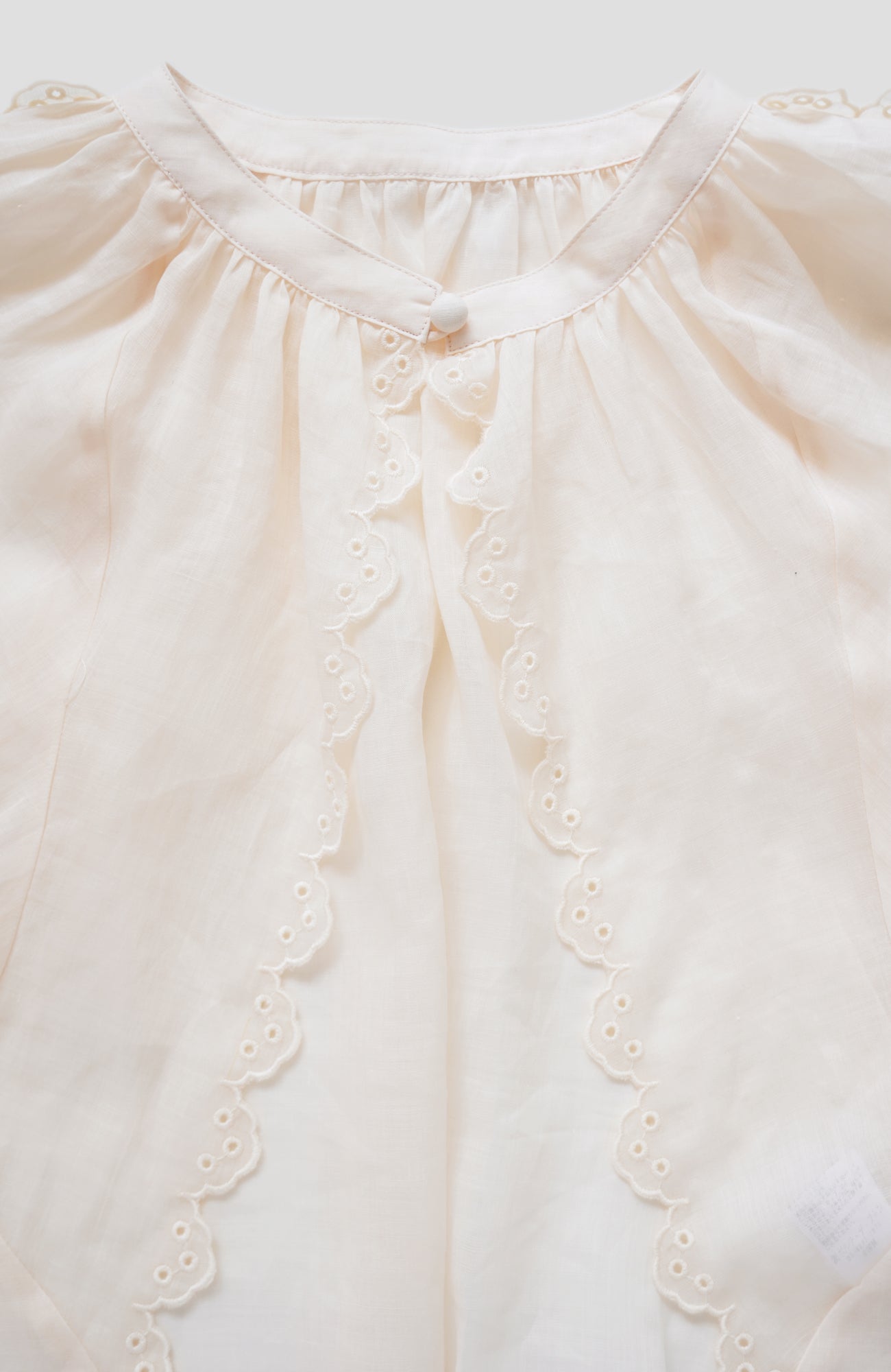 ボーラースカラップスリーブブラウス(2025 Summer Collection)