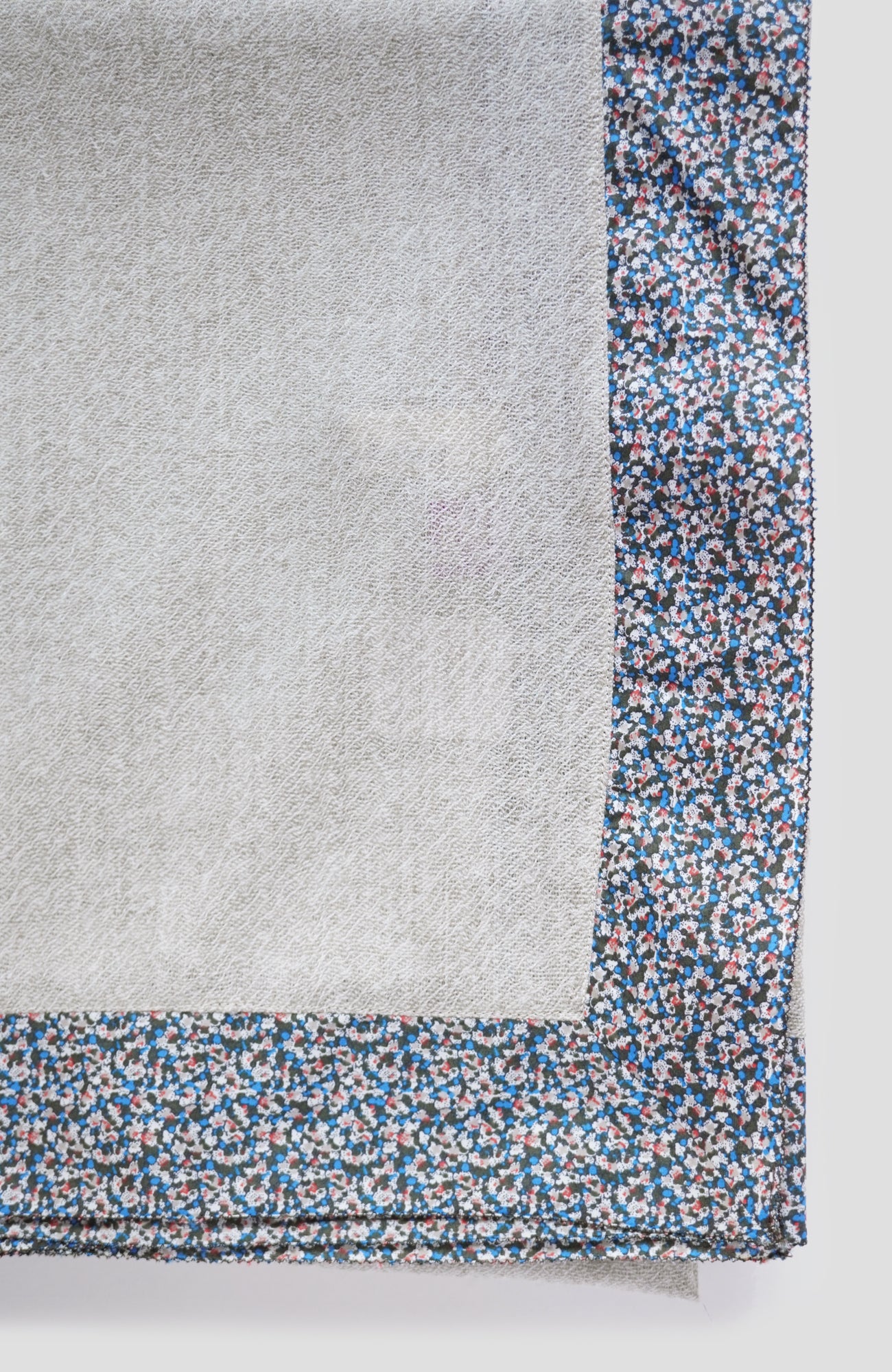 LIBERTY PRINT Trimmed Square Stole (2024 Autumn Winter Collection)