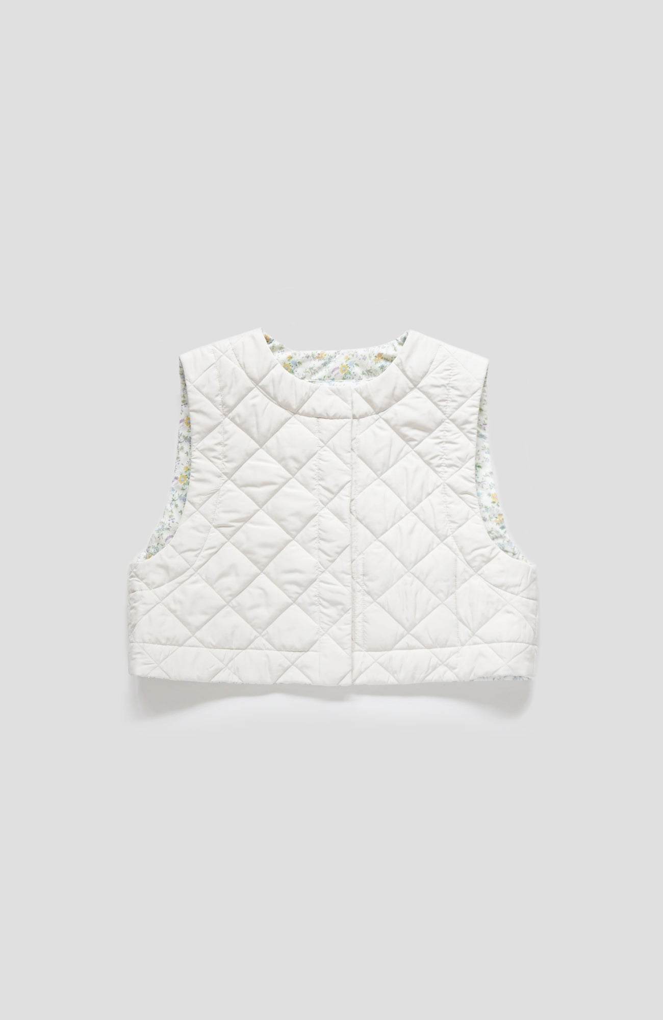 Reversible quilted short gilet (2024-25 Winter &amp; Pre-Spring Collection)