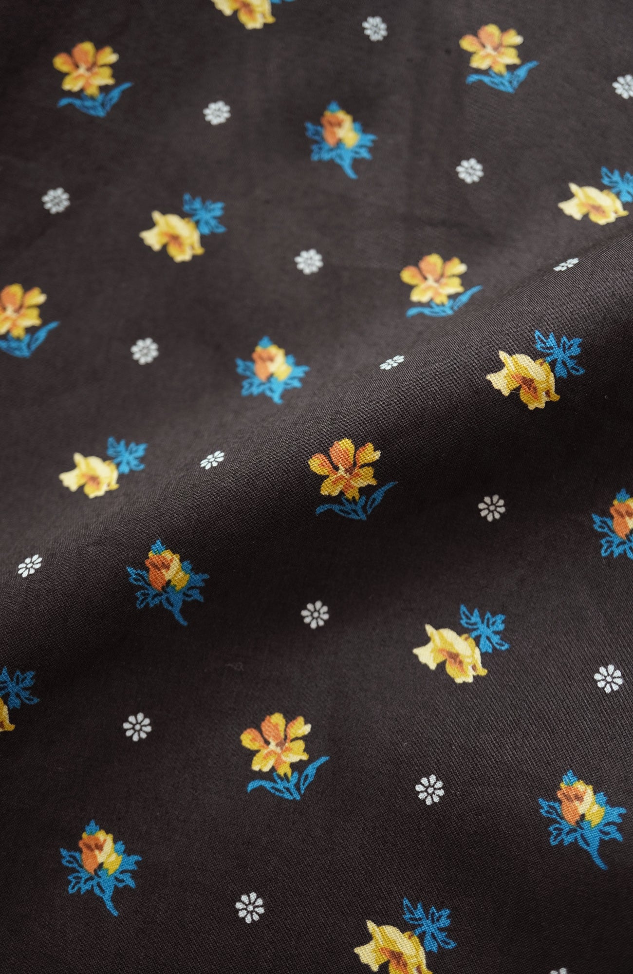 LIBERTY PRINTフロントフリルブラウス(2025-2026 Winter & Pre-spring Collection)