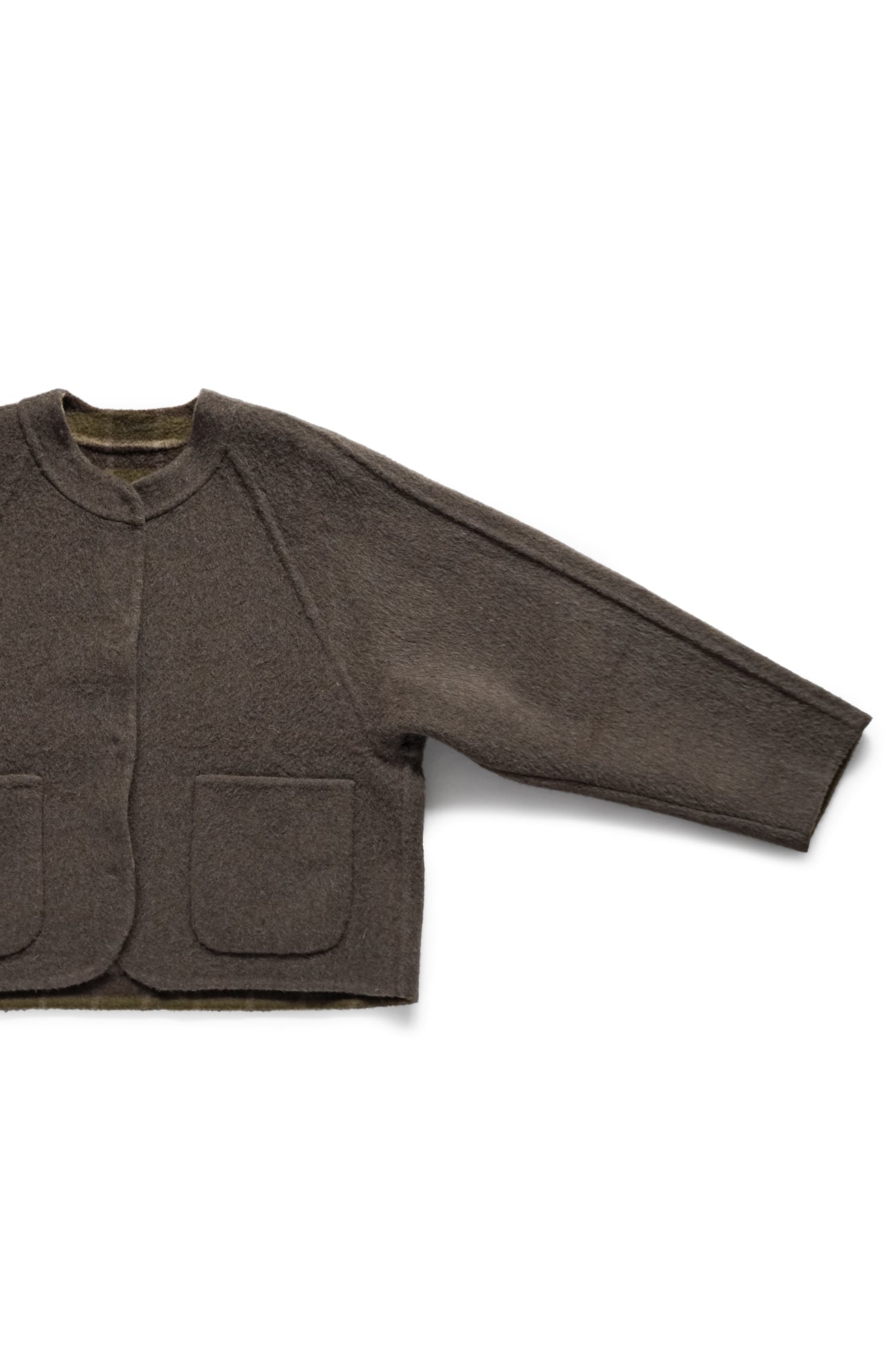 リバーシブルショートコート/シャギー(2025-2026 Winter & Pre-spring Collection)