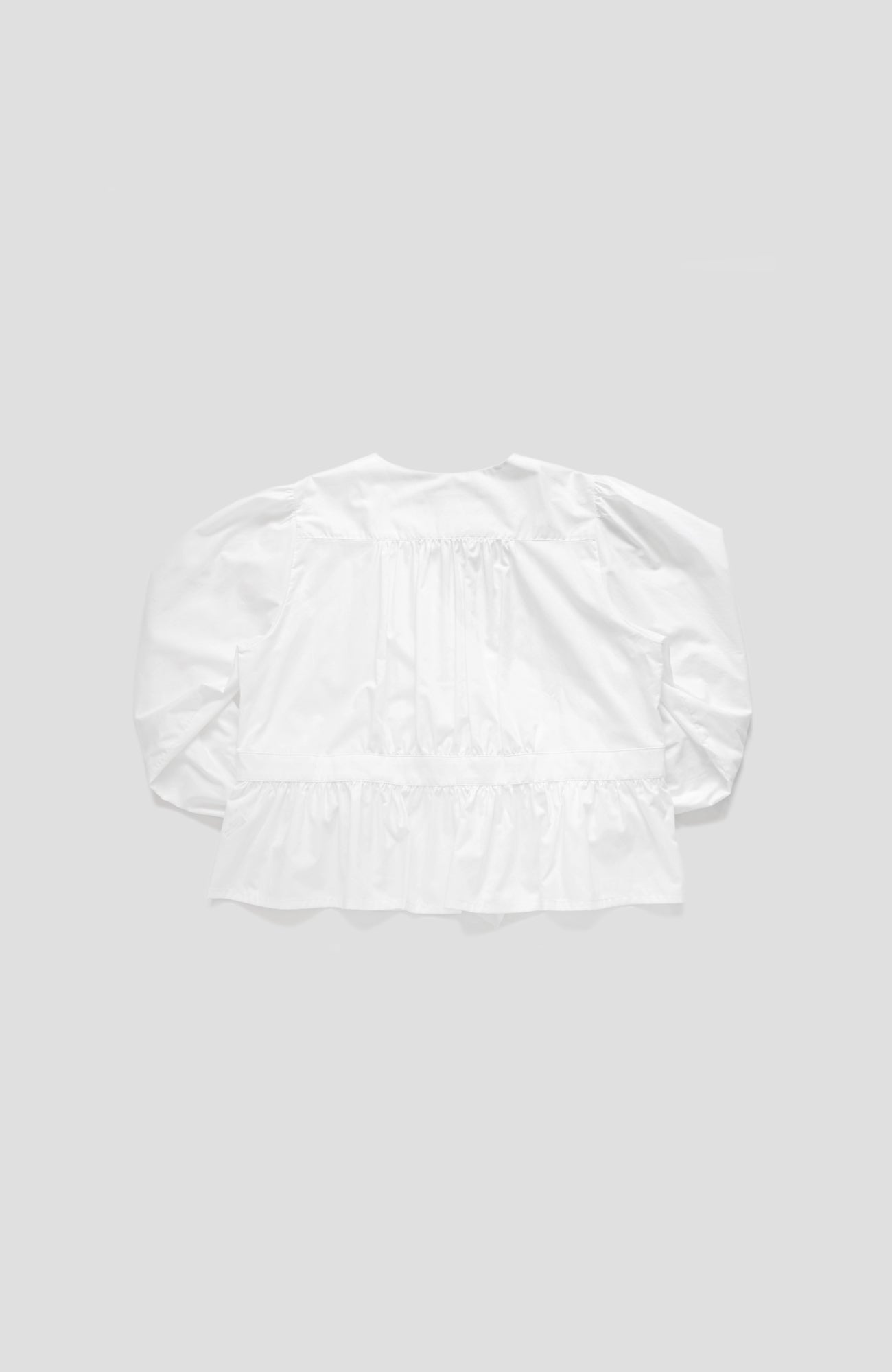 フロントフリルブラウス(2025-2026 Winter & Pre-spring Collection)