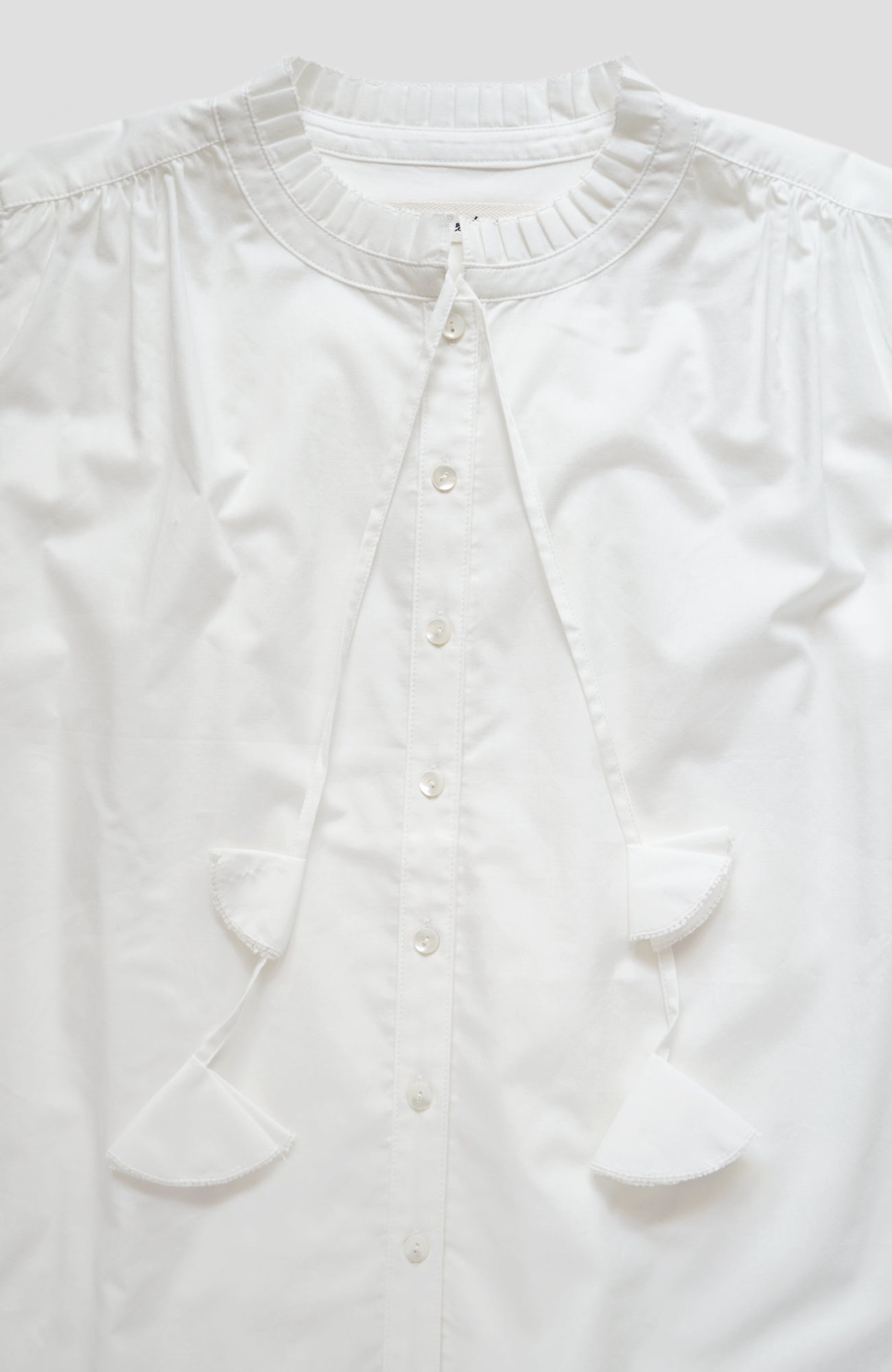 タックカラーブラウス(2025-2026 Winter & Pre-spring Collection)