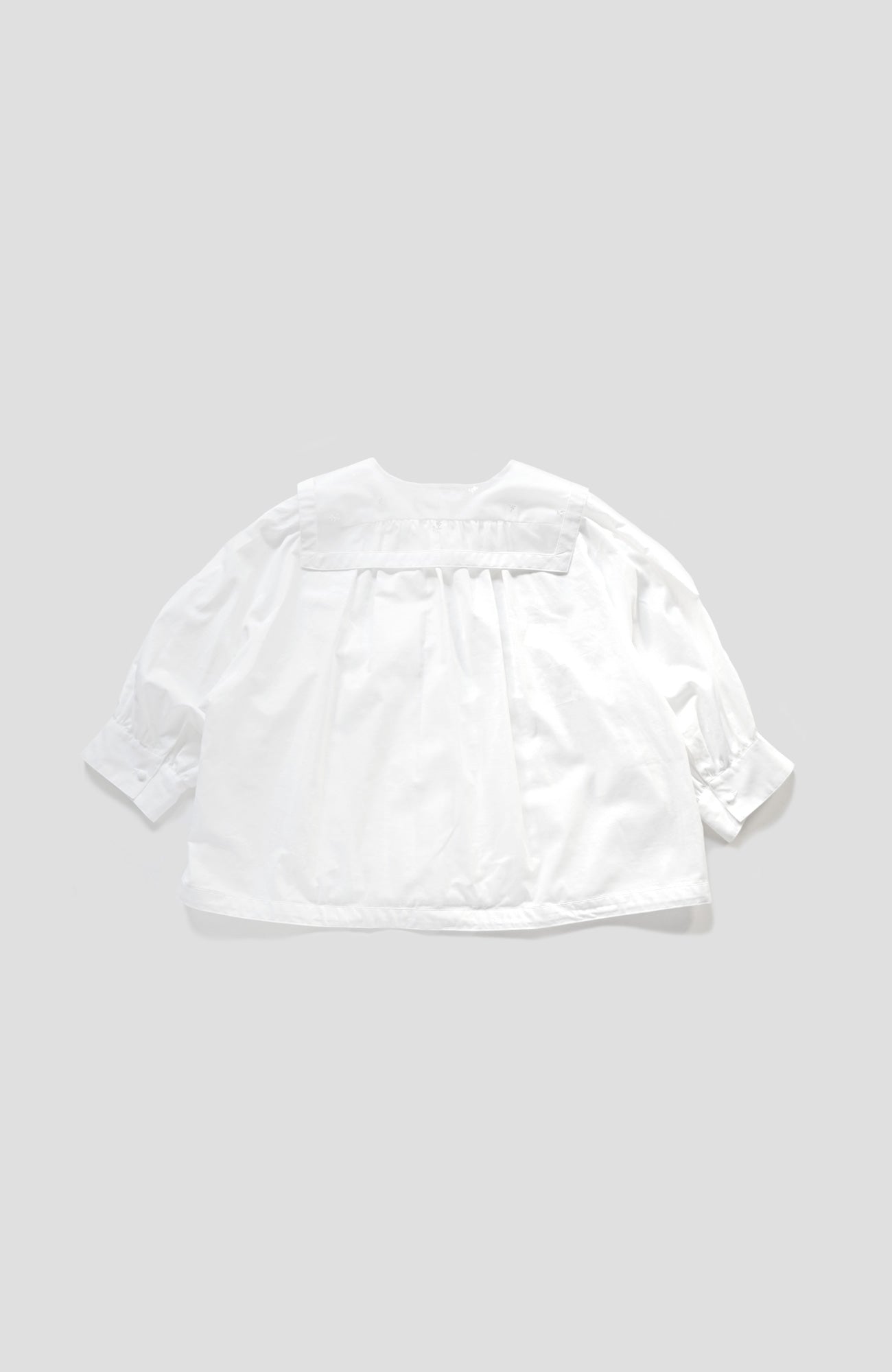 Petite fleurセーラーカラーブラウス(2026 Spring Collection)