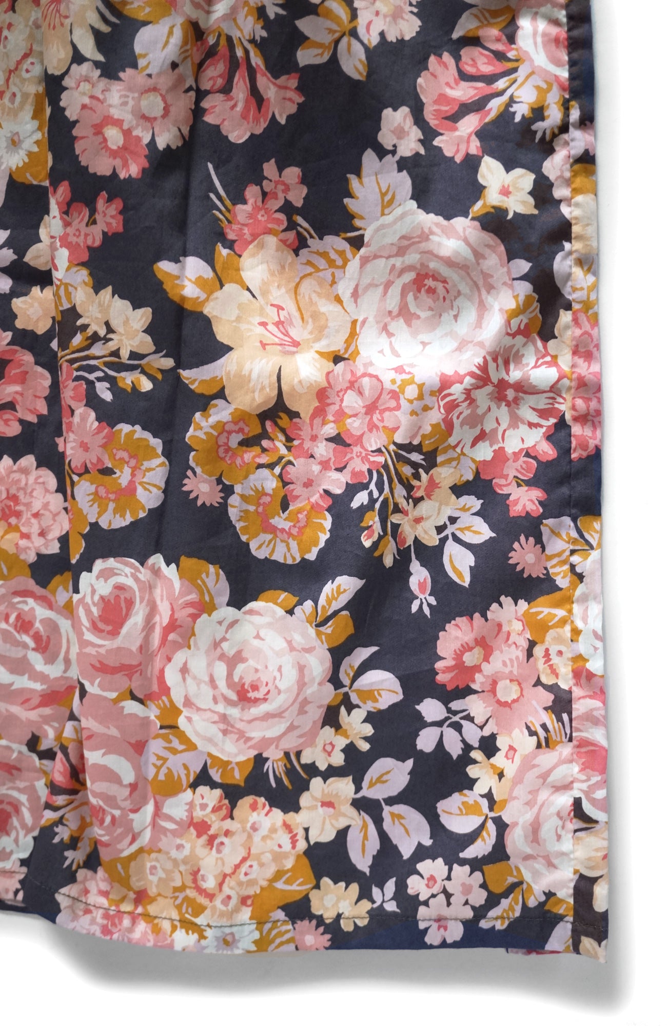 LIBERTY PRINTノースリーブドレス(2026 Spring Collection)