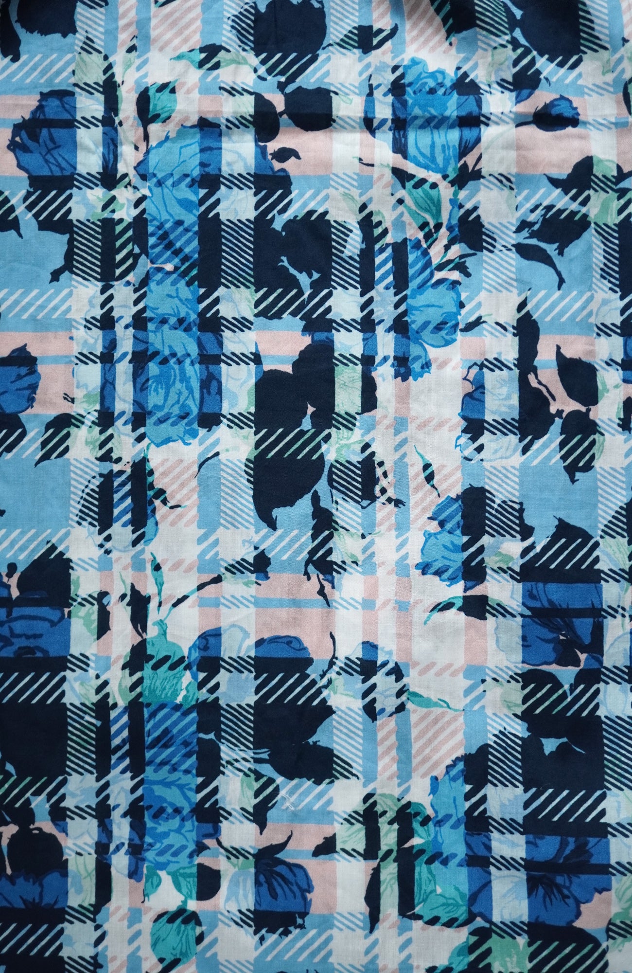 LIBERTY PRINTノースリーブドレス(2026 Spring Collection)