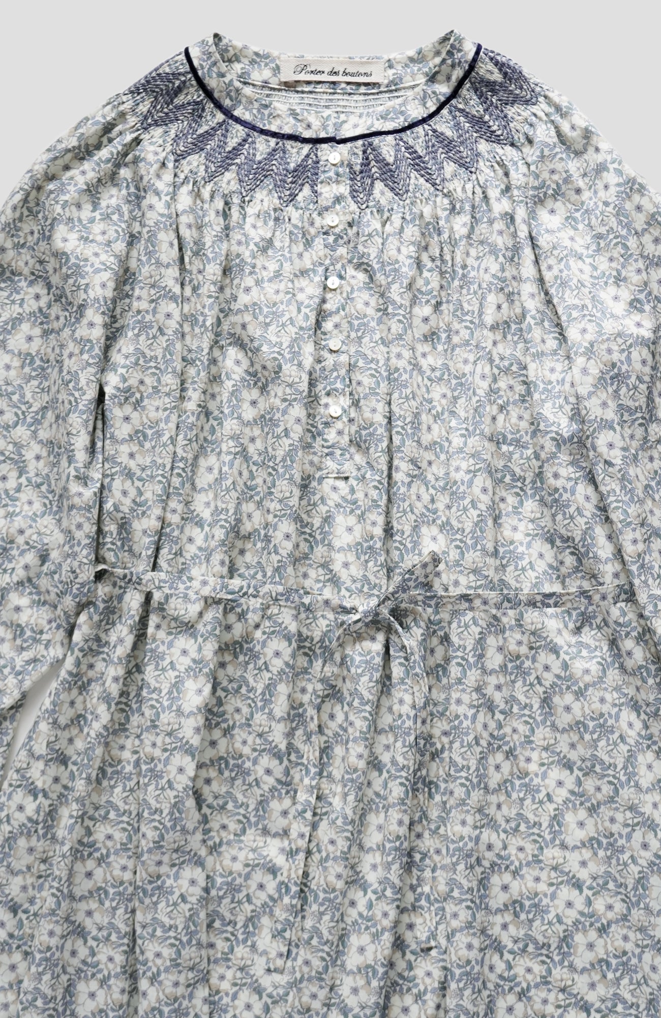 LIBERTY PRINTスモッキングドレス(2026 Autumn Collection)