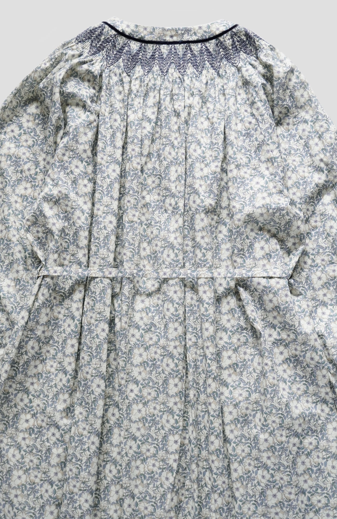 LIBERTY PRINTスモッキングドレス(2026 Autumn Collection)