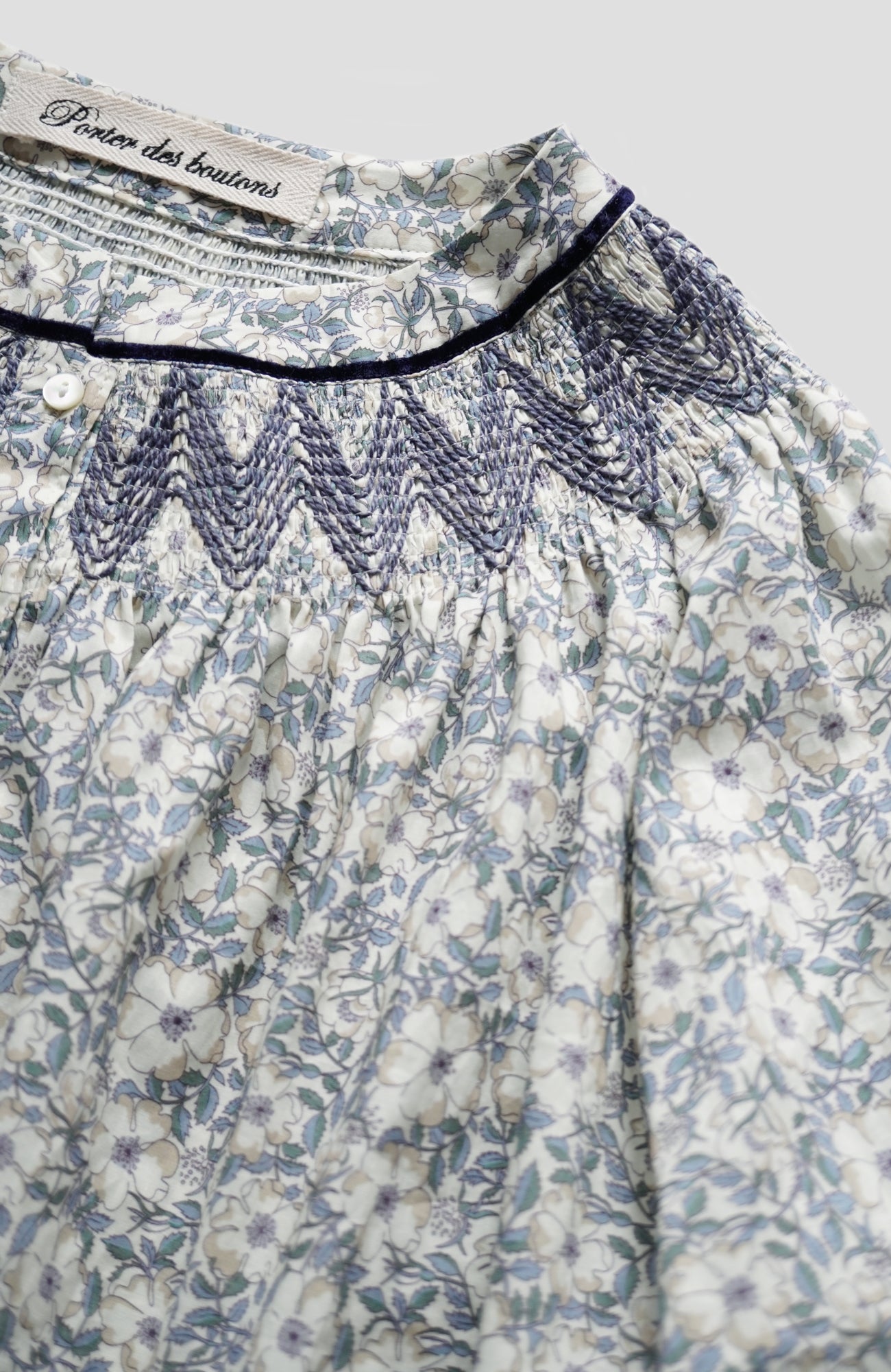LIBERTY PRINTスモッキングドレス(2026 Autumn Collection)