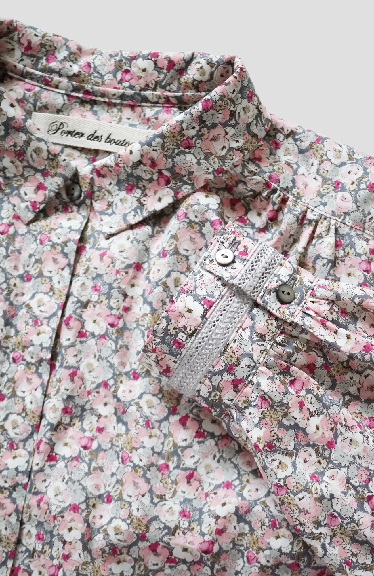 LIBERTY PRINTブラウス(2026 Autumn Collection)