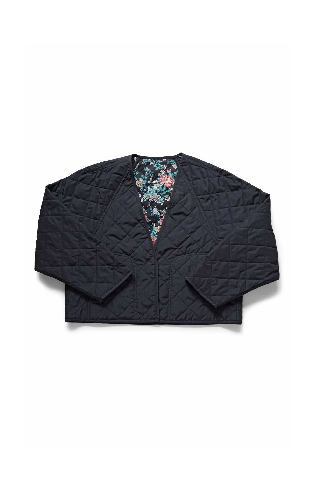LIBERTY PRINTリバーシブルキルティングジャケット(2026-2027 Winter & Pre-spring Collection)