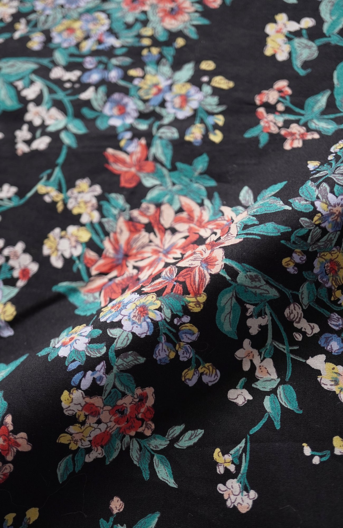 LIBERTY PRINTフラットフリルカラーブラウス(2026-2027 Winter & Pre-spring Collection)