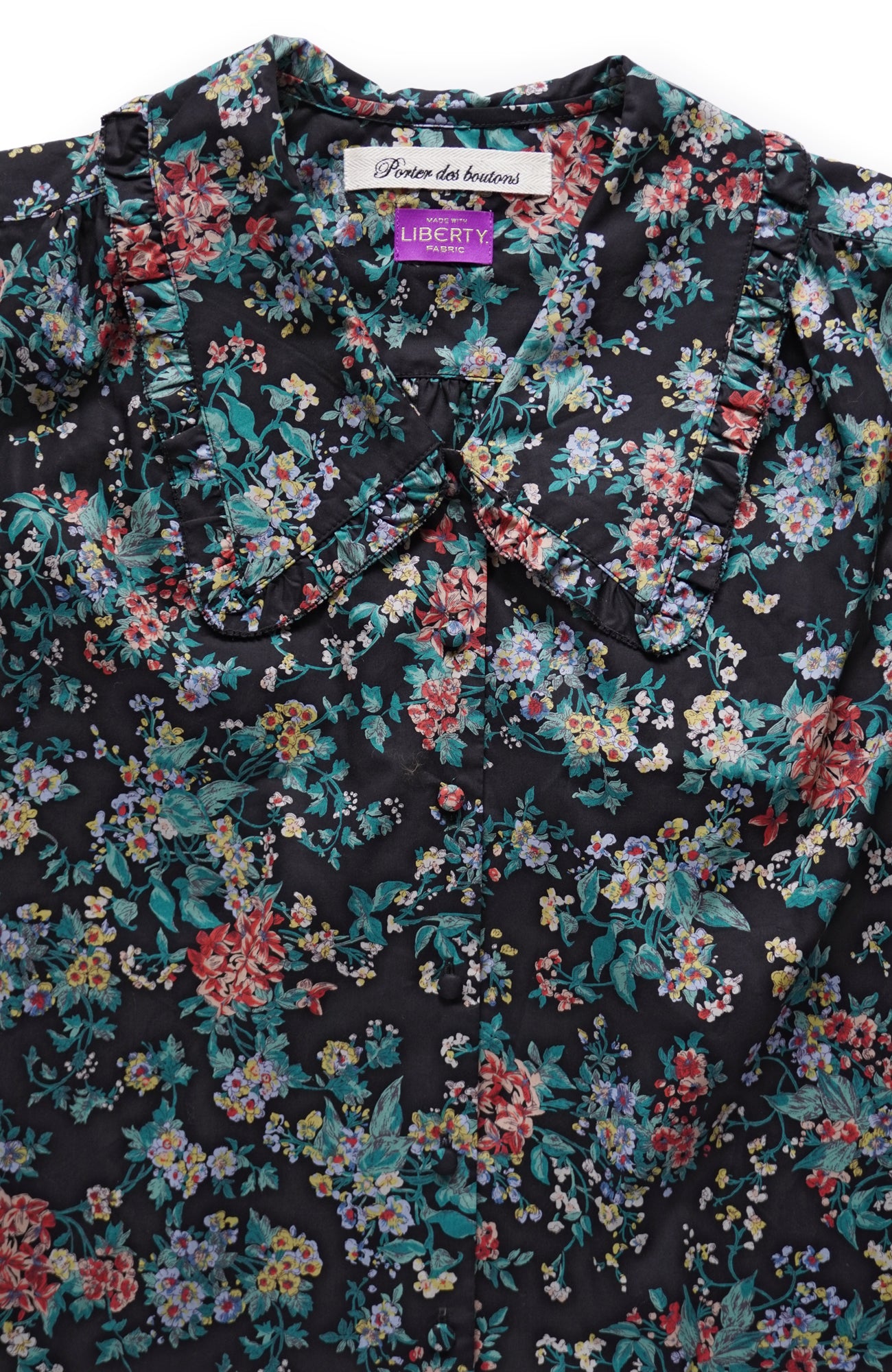 LIBERTY PRINTフラットフリルカラーブラウス(2026-2027 Winter & Pre-spring Collection)