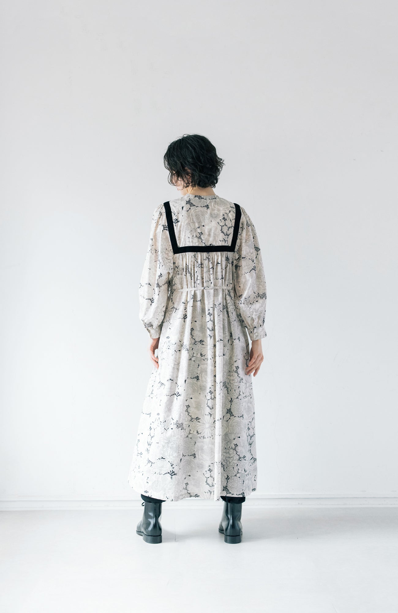 LIBERTY PRINT DRESS (2025 Autumn &amp; Winter Collection)