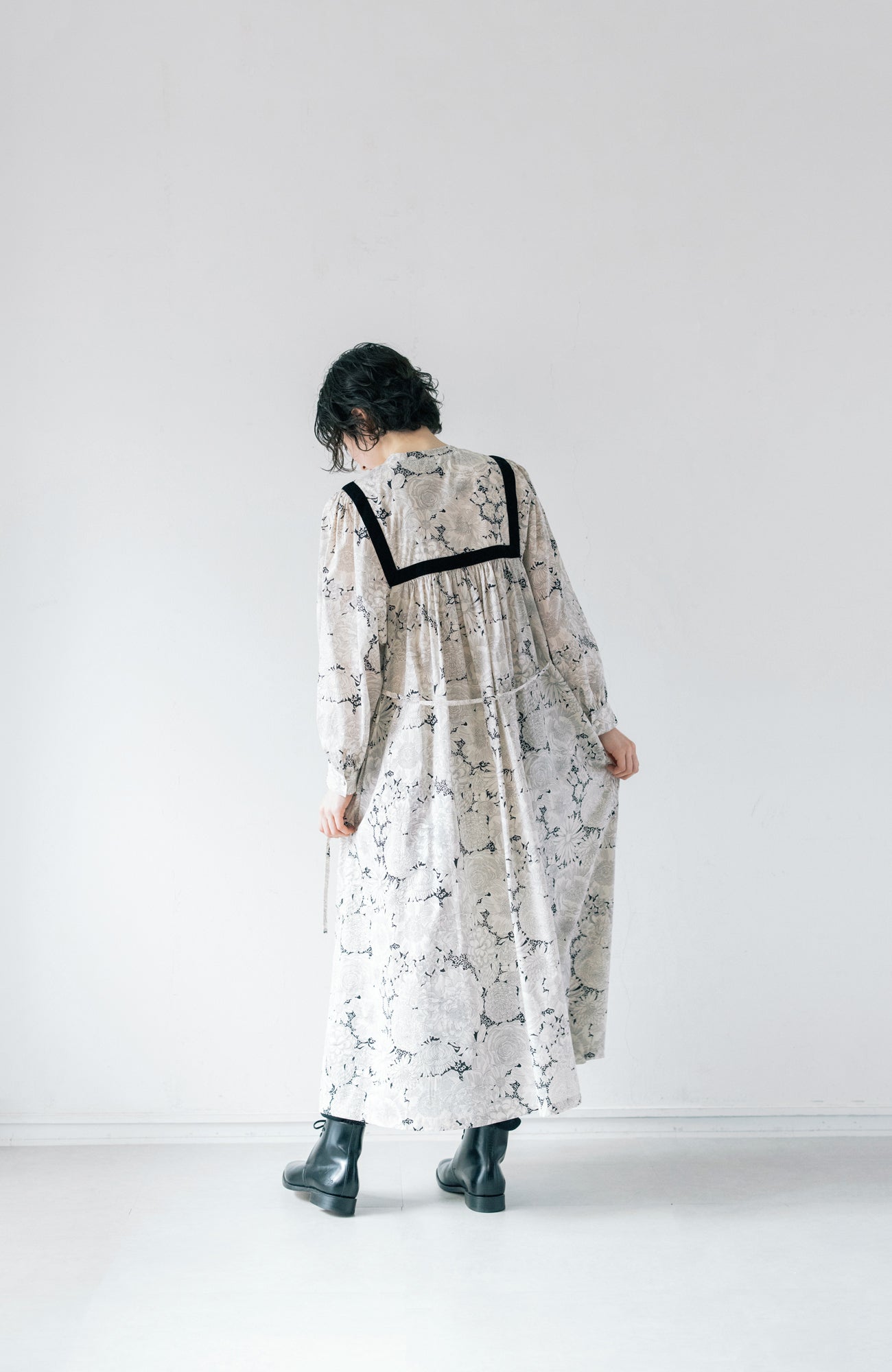 LIBERTY PRINT DRESS (2025 Autumn &amp; Winter Collection)
