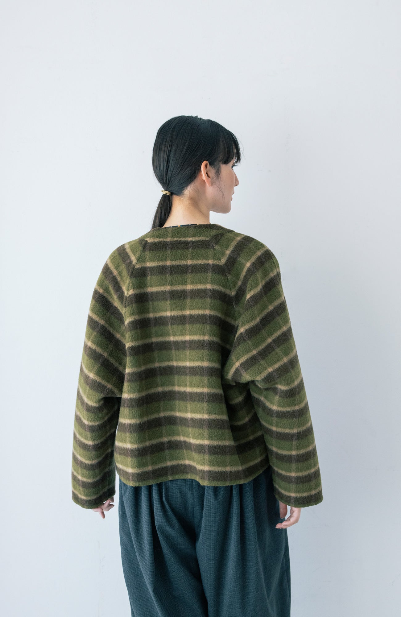 リバーシブルショートコート/シャギー(2025-2026 Winter & Pre-spring Collection)