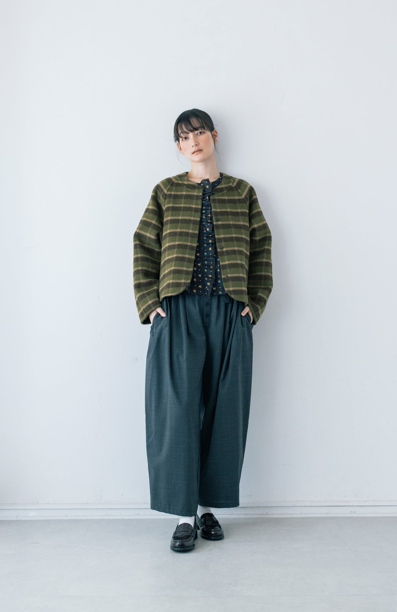 リバーシブルショートコート/シャギー(2025-2026 Winter & Pre-spring Collection)