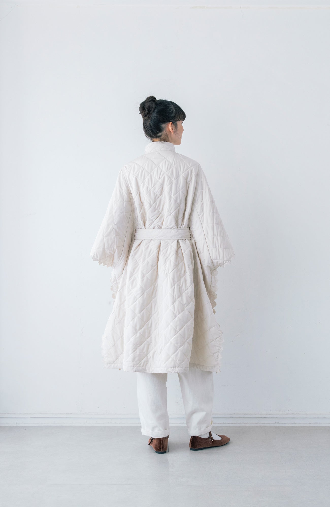 キルティングスカラップポンチョコート(2025-2026 Winter & Pre-spring Collection)