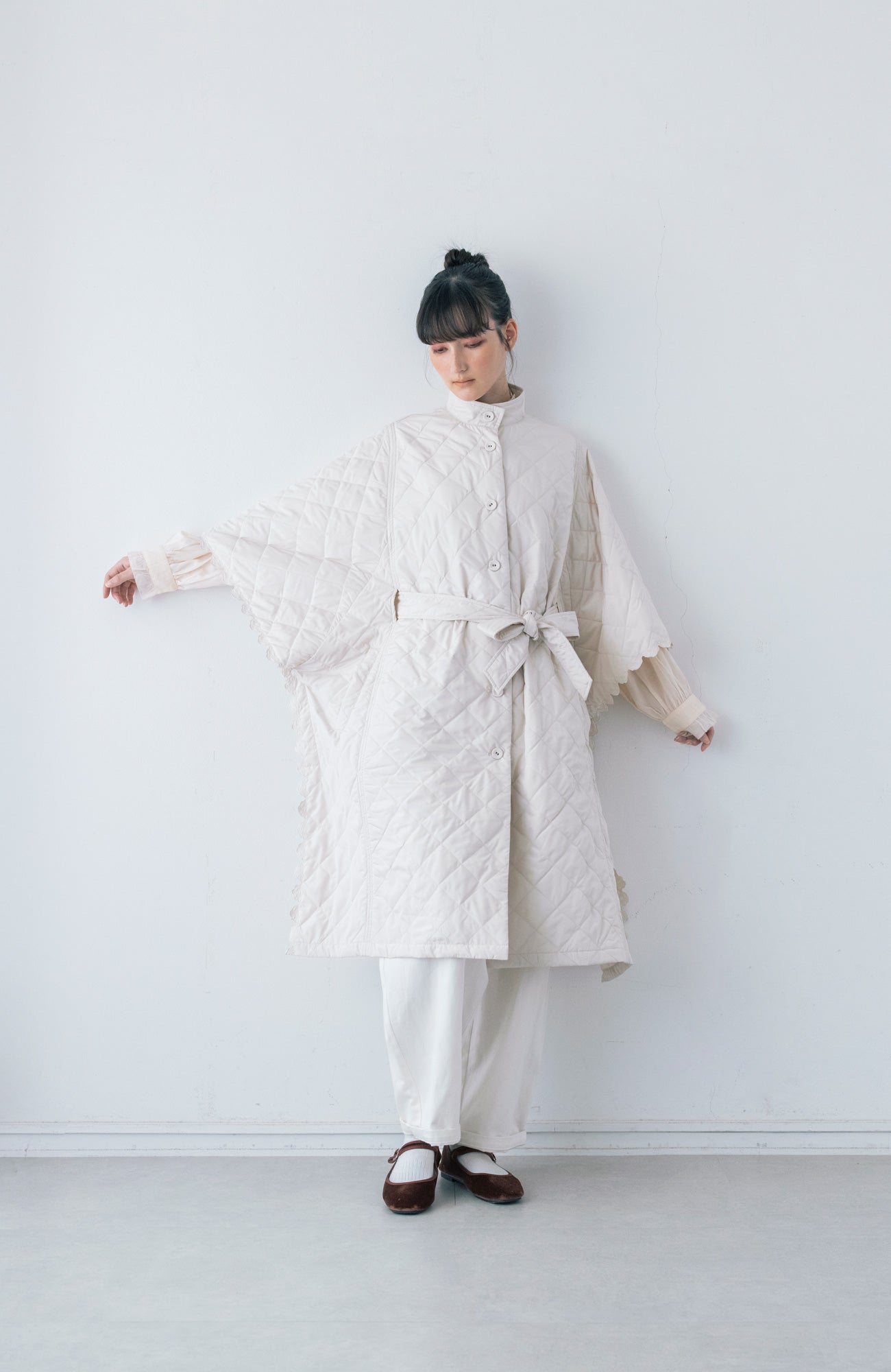 キルティングスカラップポンチョコート(2025-2026 Winter & Pre-spring Collection)