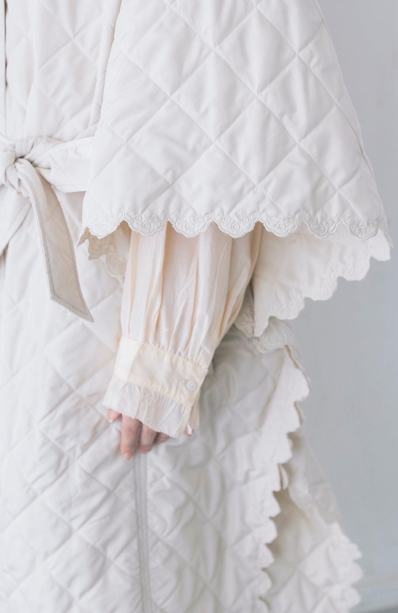 キルティングスカラップポンチョコート(2025-2026 Winter & Pre-spring Collection)