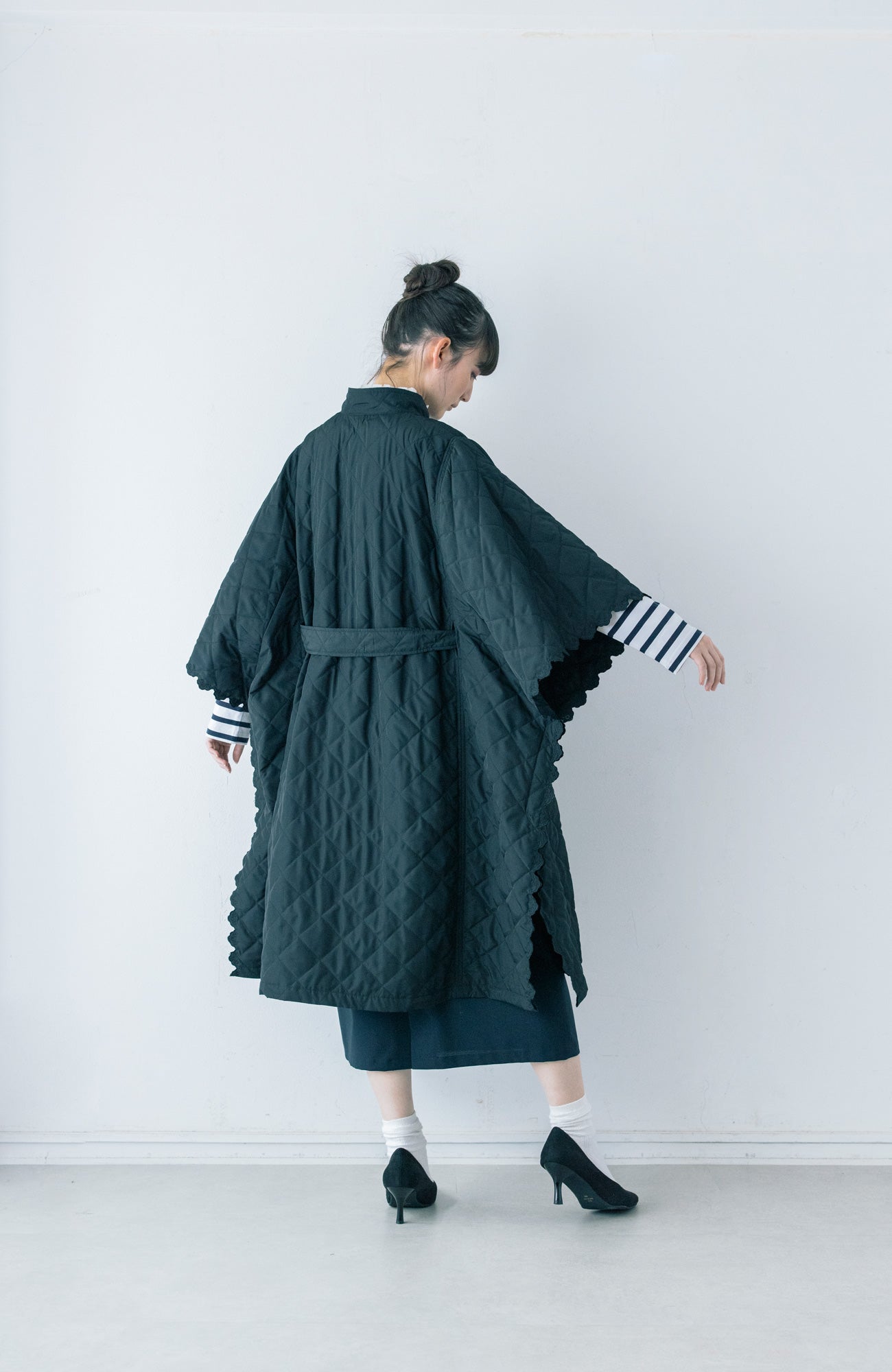 キルティングスカラップポンチョコート(2025-2026 Winter & Pre-spring Collection)