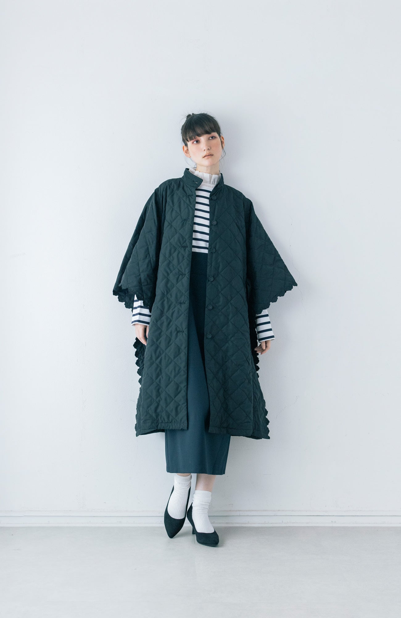 キルティングスカラップポンチョコート(2025-2026 Winter & Pre-spring Collection)