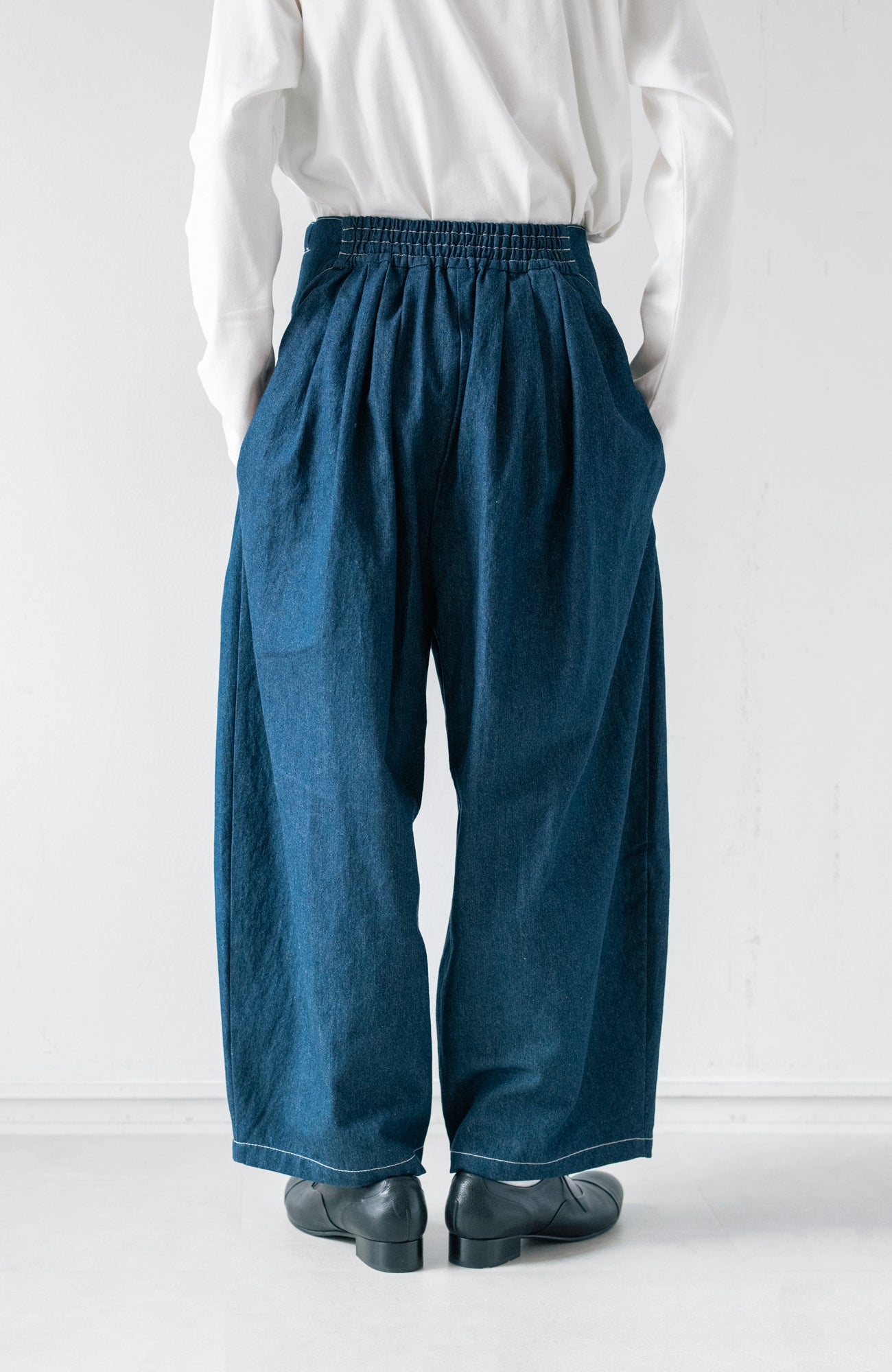 デニムオーバルパンツ(2025 Autumn & Winter Collection)