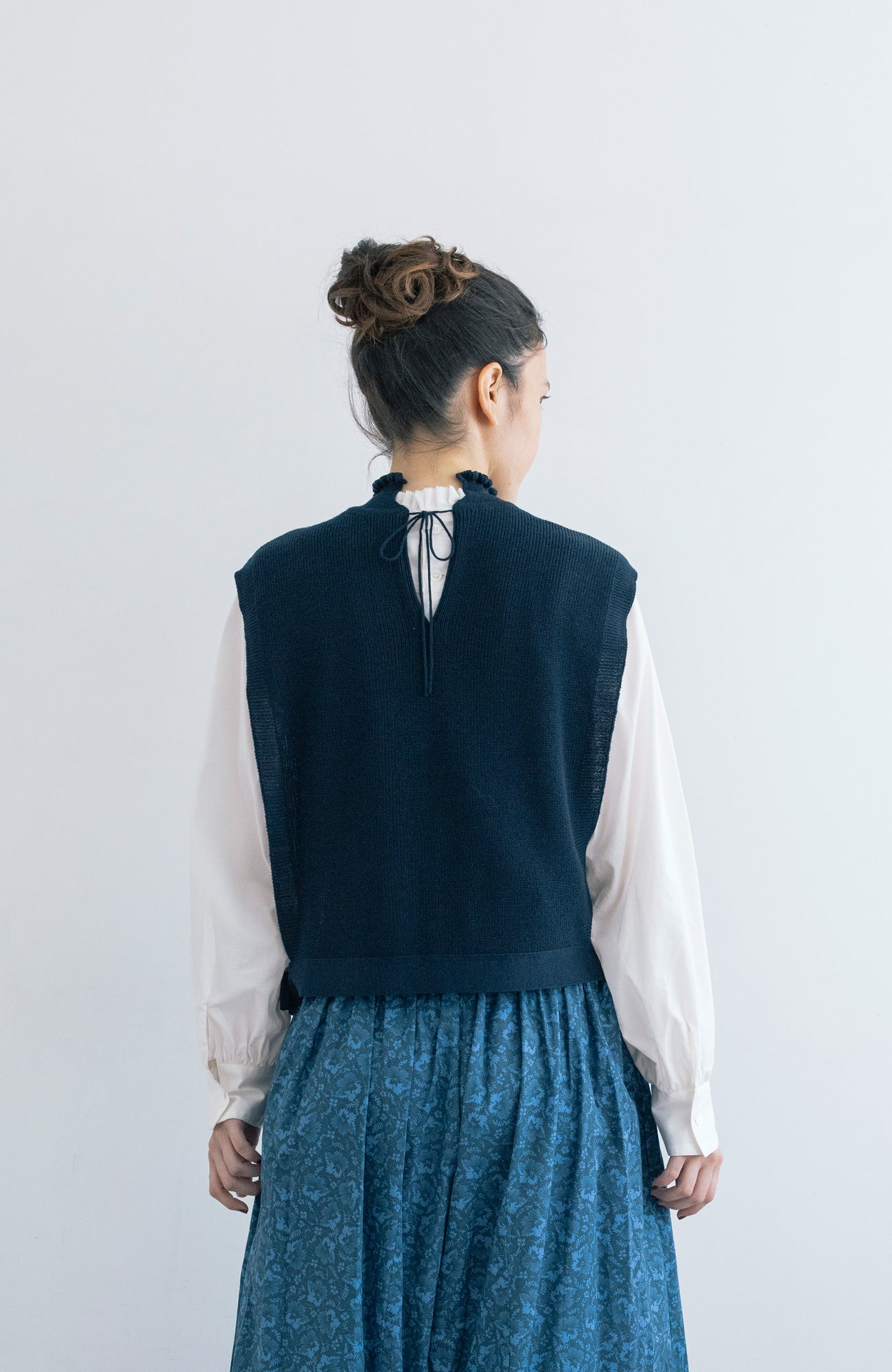 Frill neck knit 2-way vest (2024-25 Winter &amp; Pre-Spring Collection)