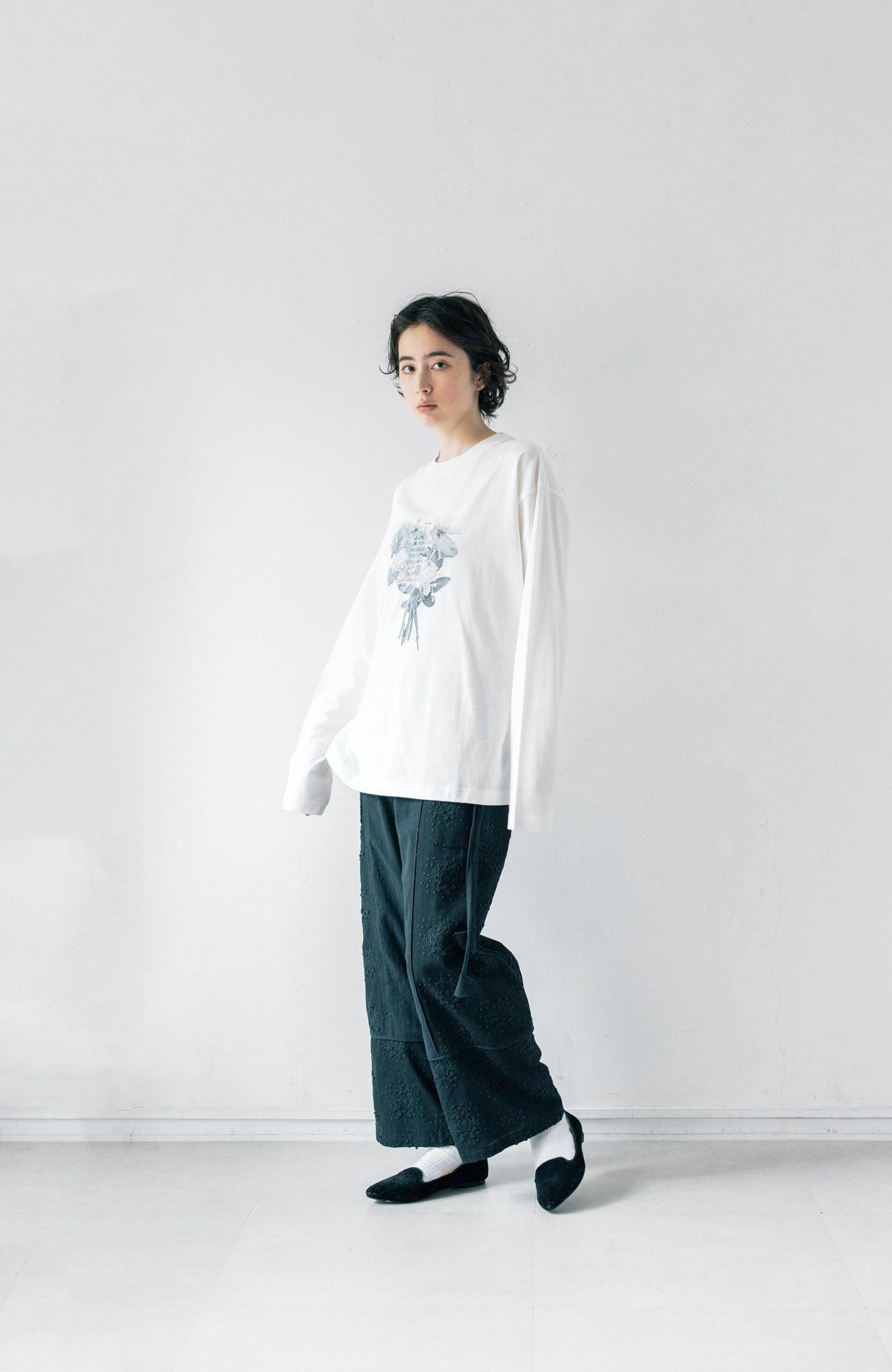 bouquet Long Sleeve T-Shirt Monochrome (2025 Autumn &amp; Winter Collection)