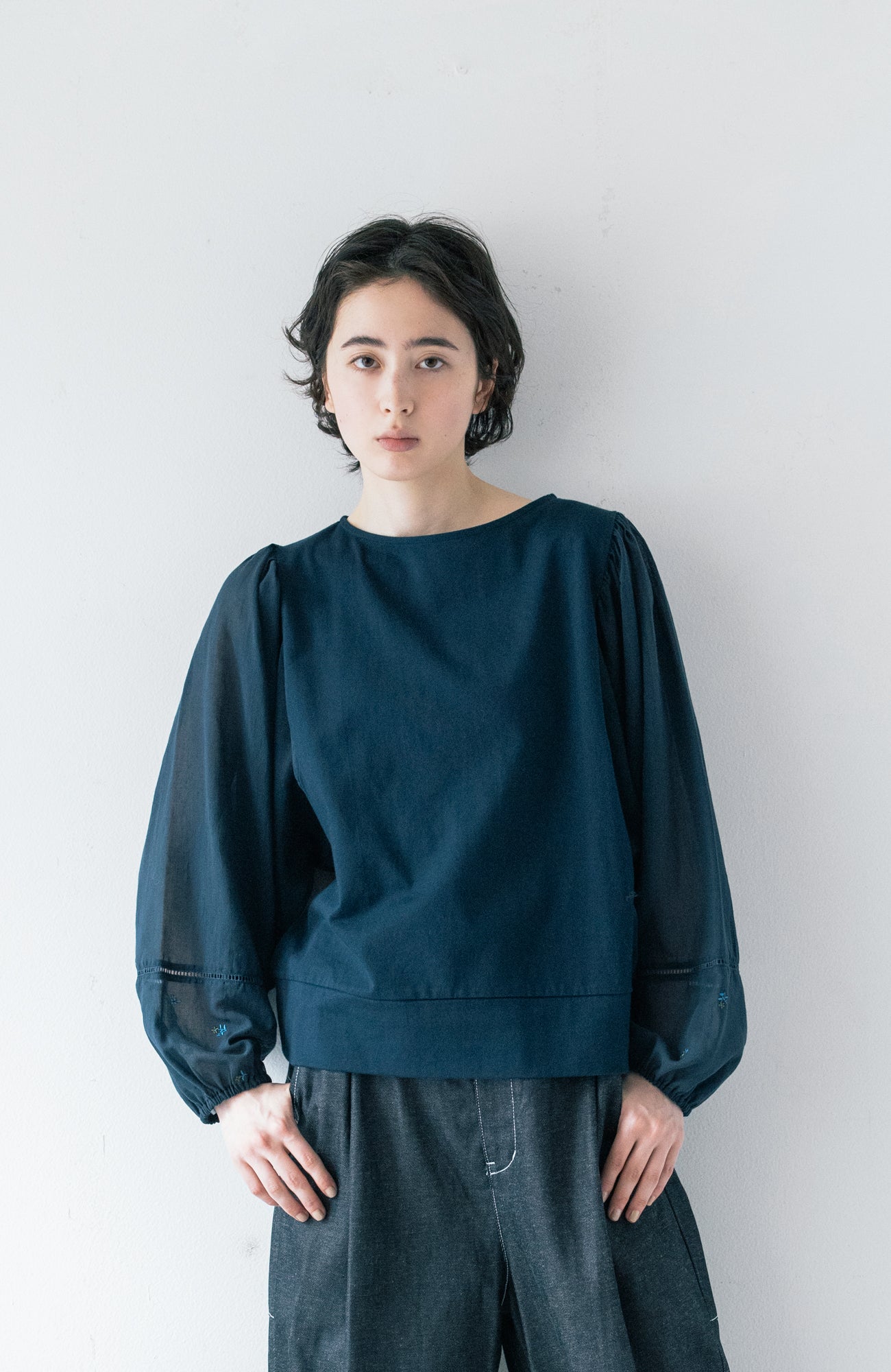 ヤマダヤギャザースリーブ ブルゾン春夏秋 flower刺繍ギャザースリーブプルオーバー(2025 Autumn & Winter
