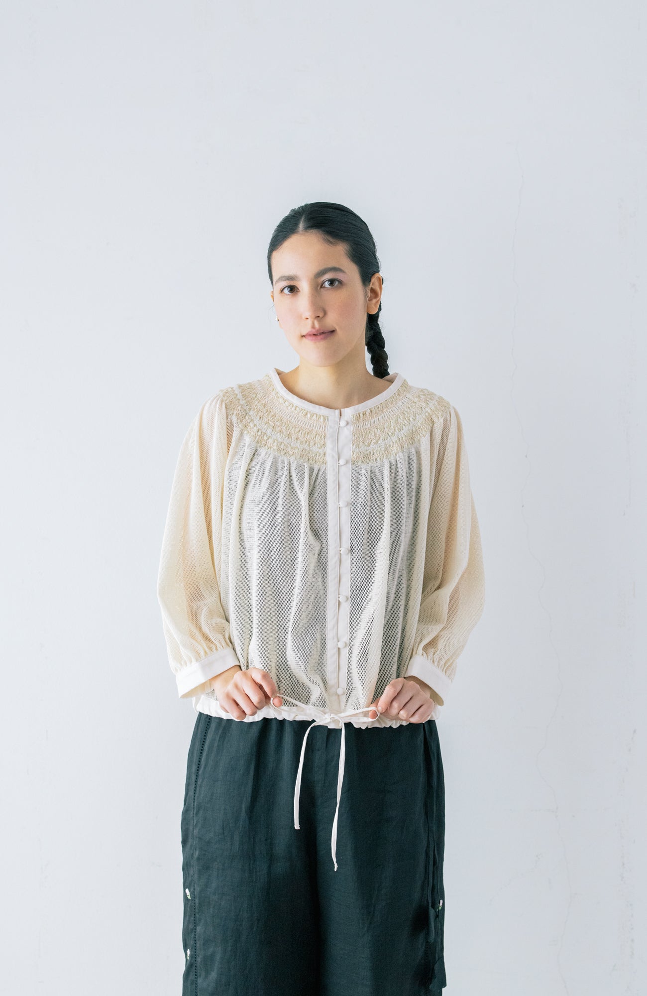 リボンスモッキングブラウス(2026 Spring Collection)