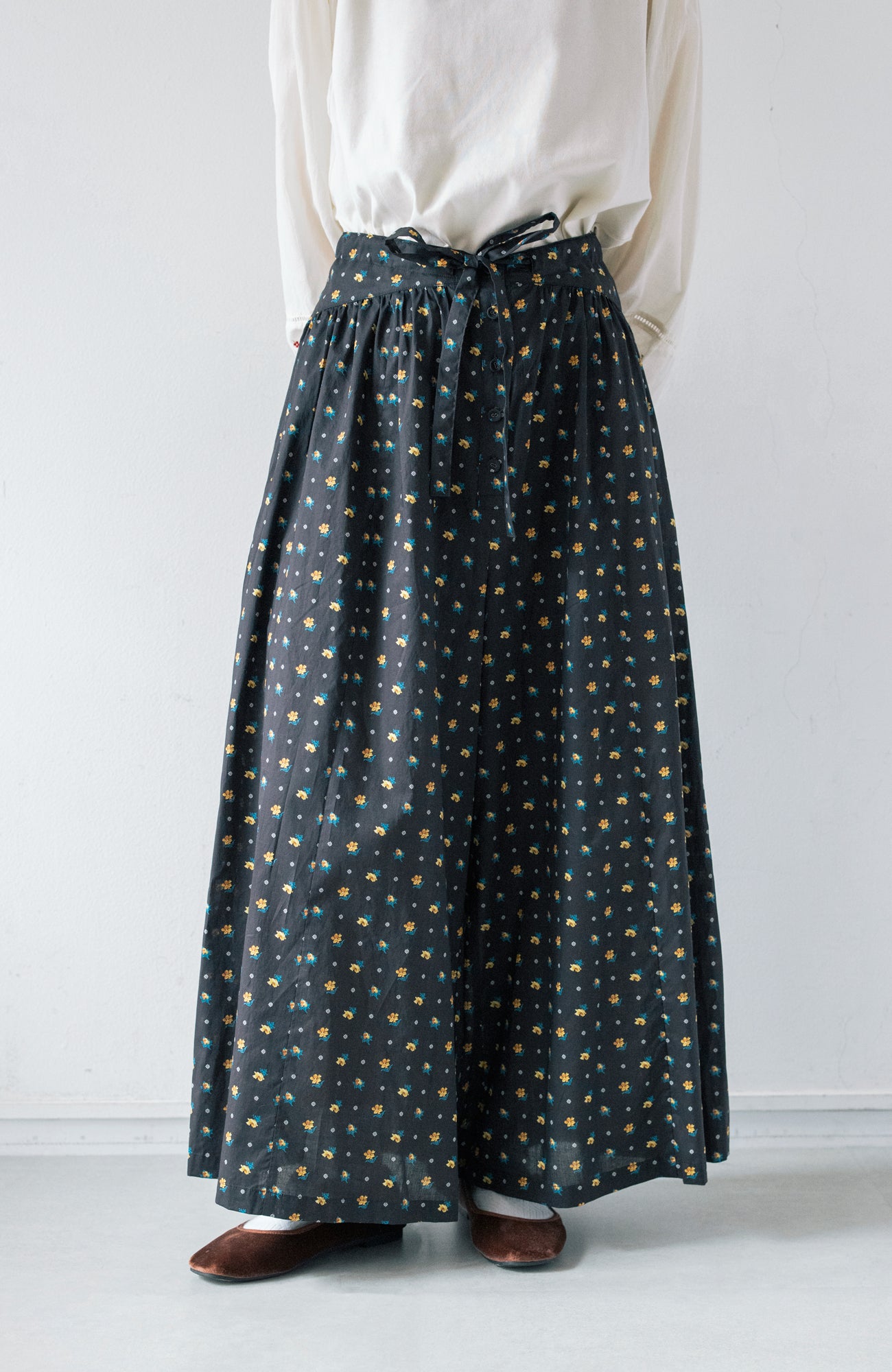 Wide pants (2025 Autumn &amp; Winter Collection)