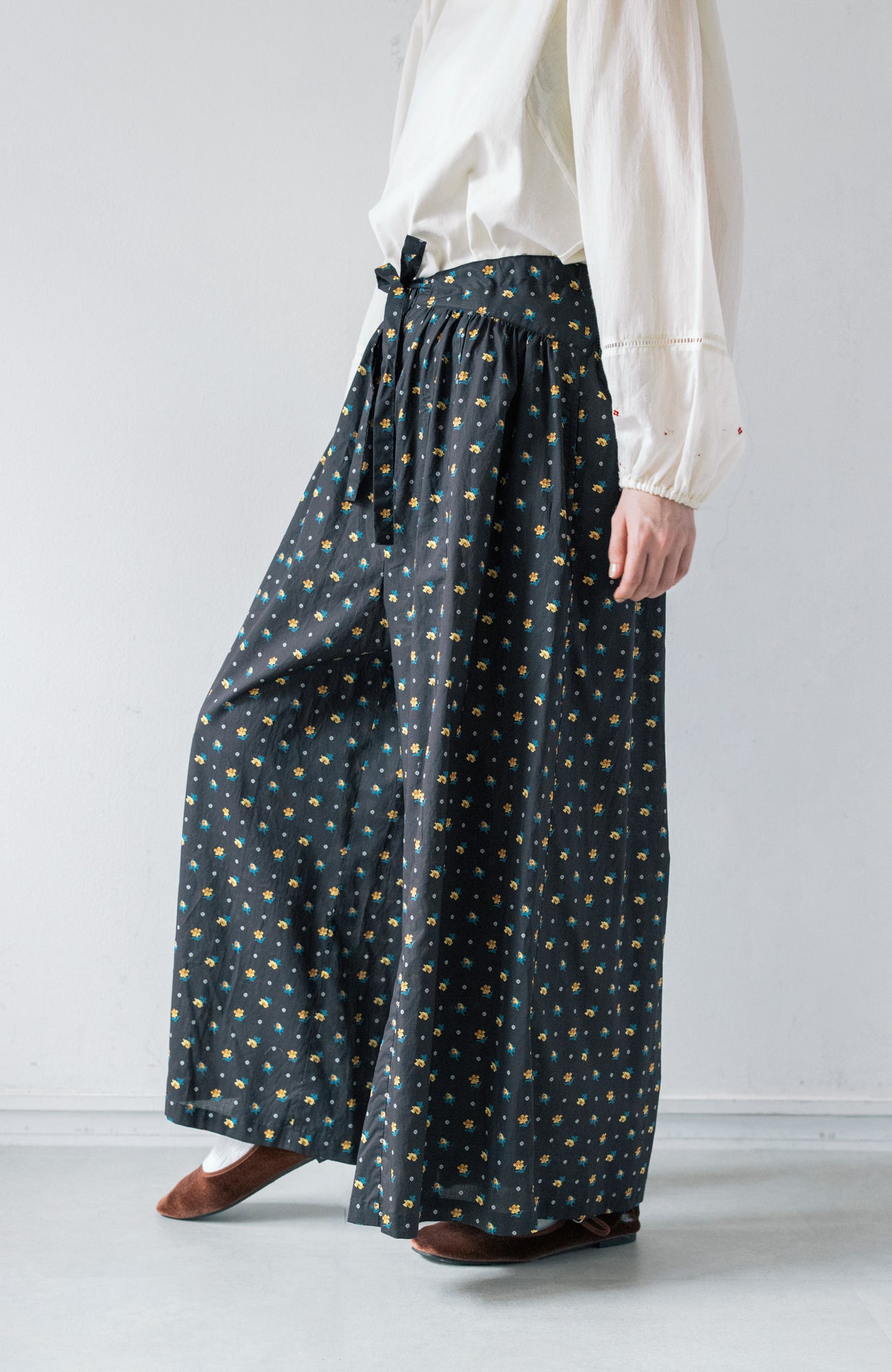 Wide pants (2025 Autumn &amp; Winter Collection)