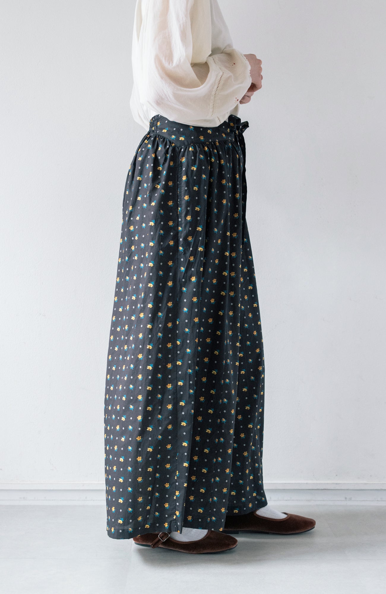 Wide pants (2025 Autumn &amp; Winter Collection)