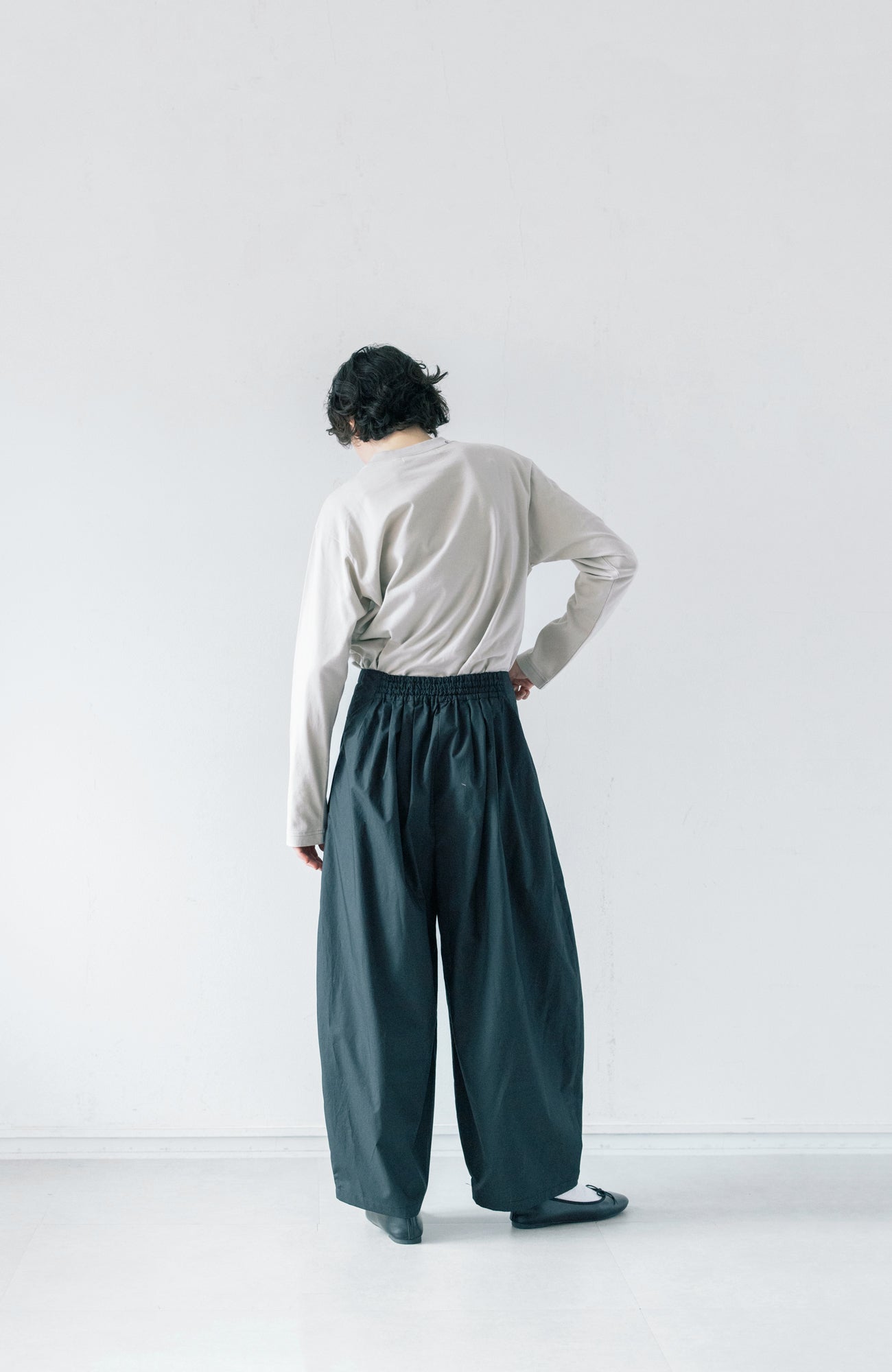オーバルパンツ(2025 Autumn & Winter Collection)