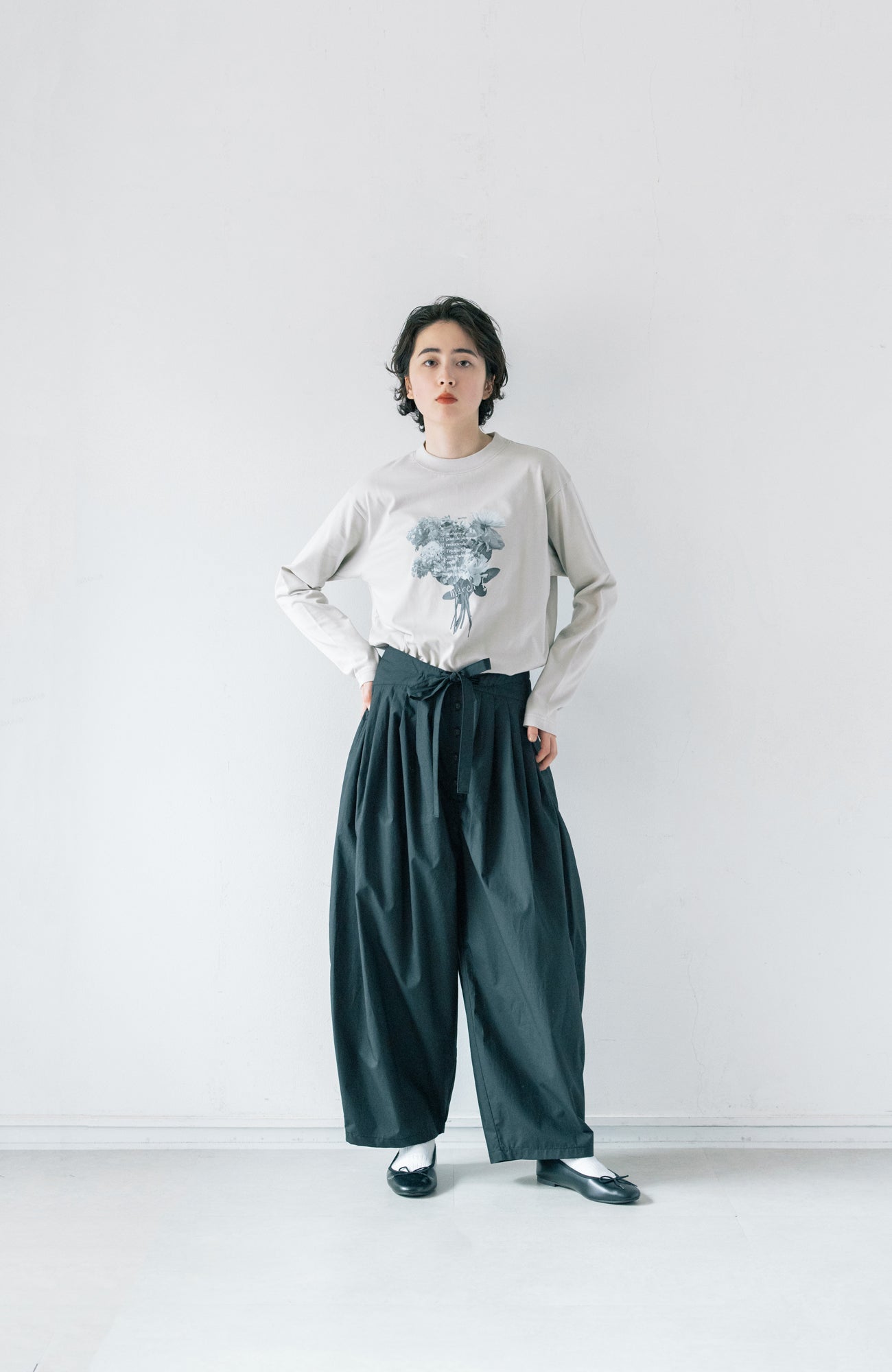 オーバルパンツ(2025 Autumn & Winter Collection)