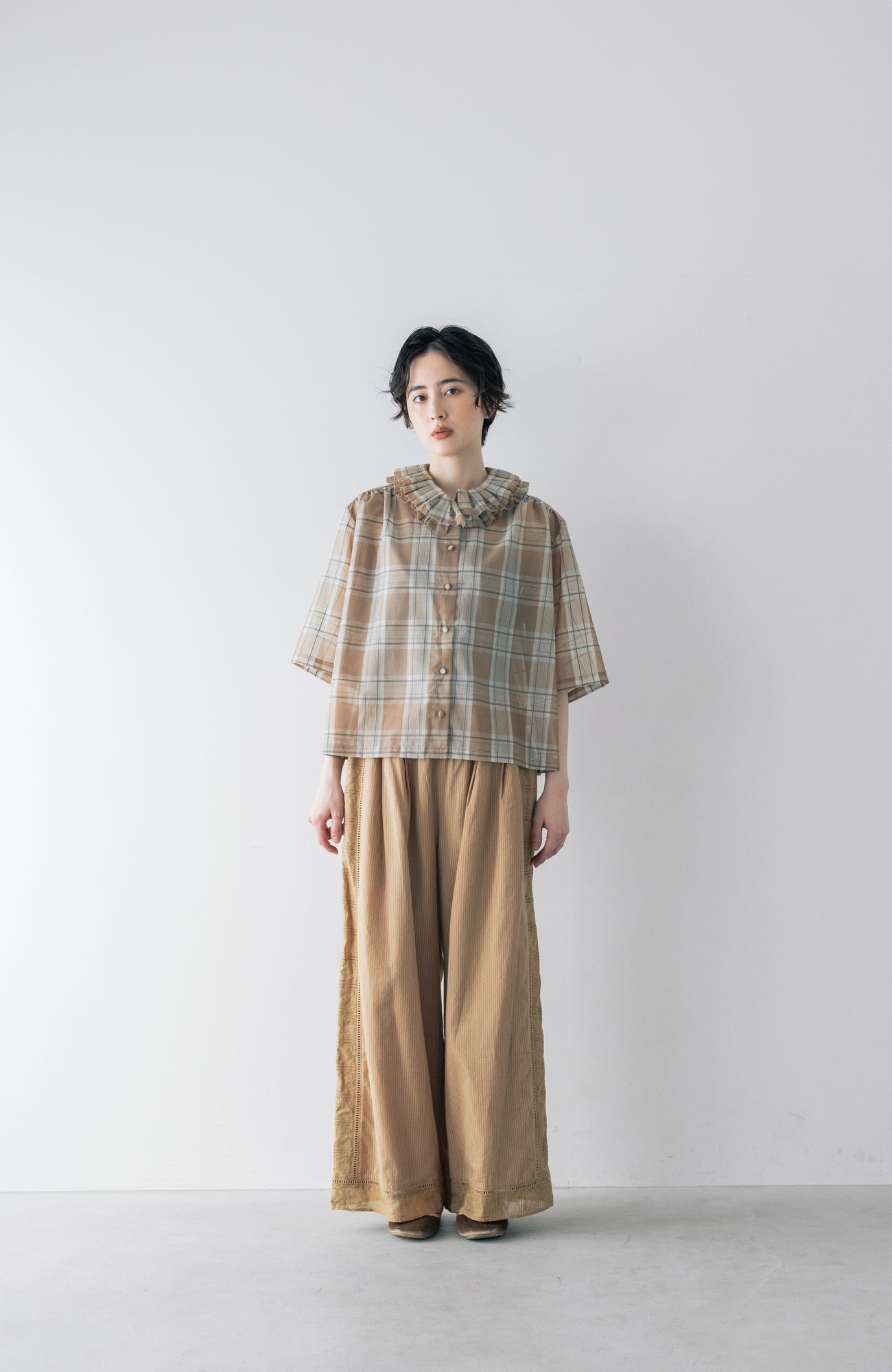 シアーチェックダブルタックカラーブラウス(2026 Summer Collection)