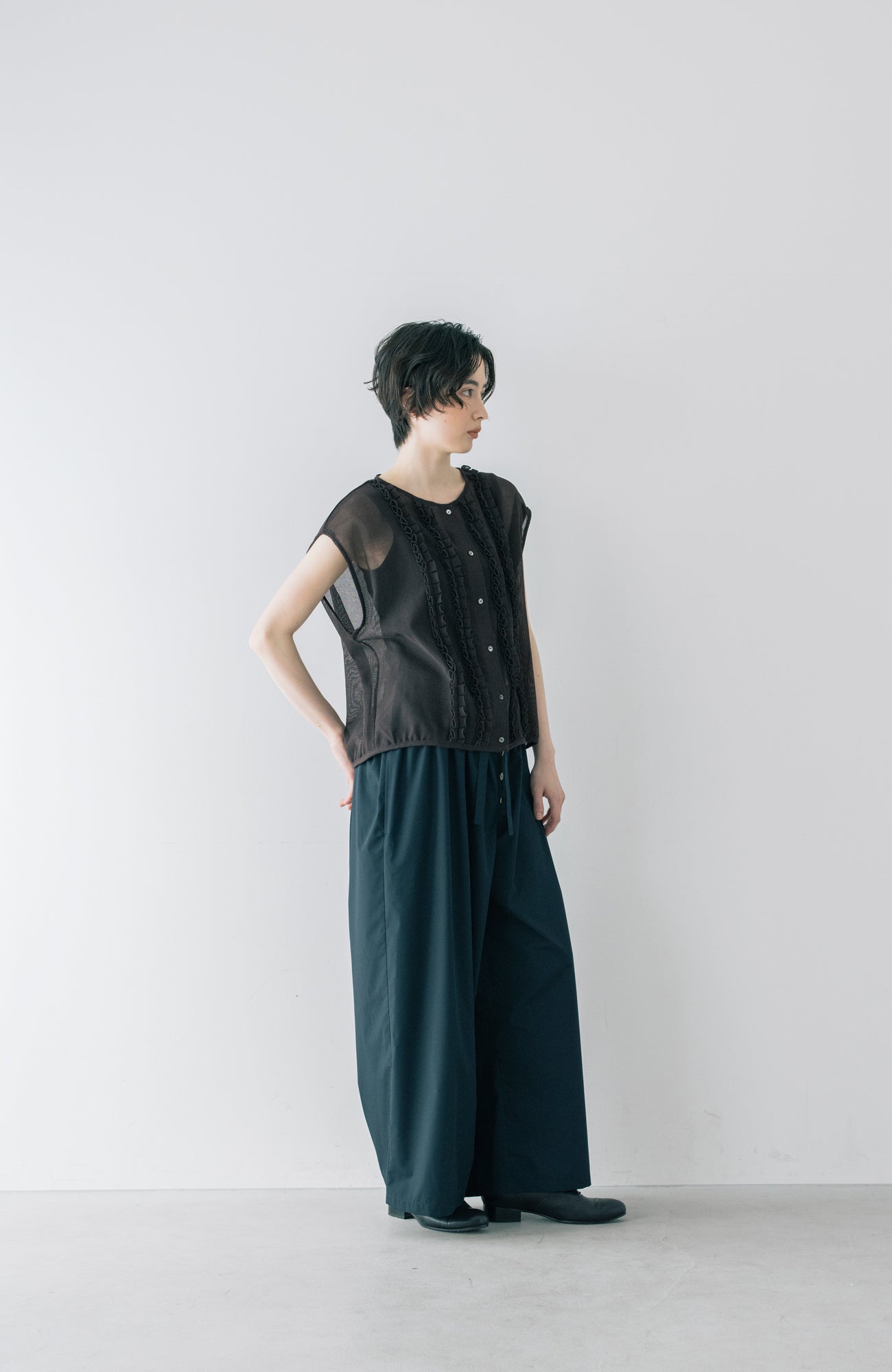 タックフリルベスト(2026 Summer Collection)