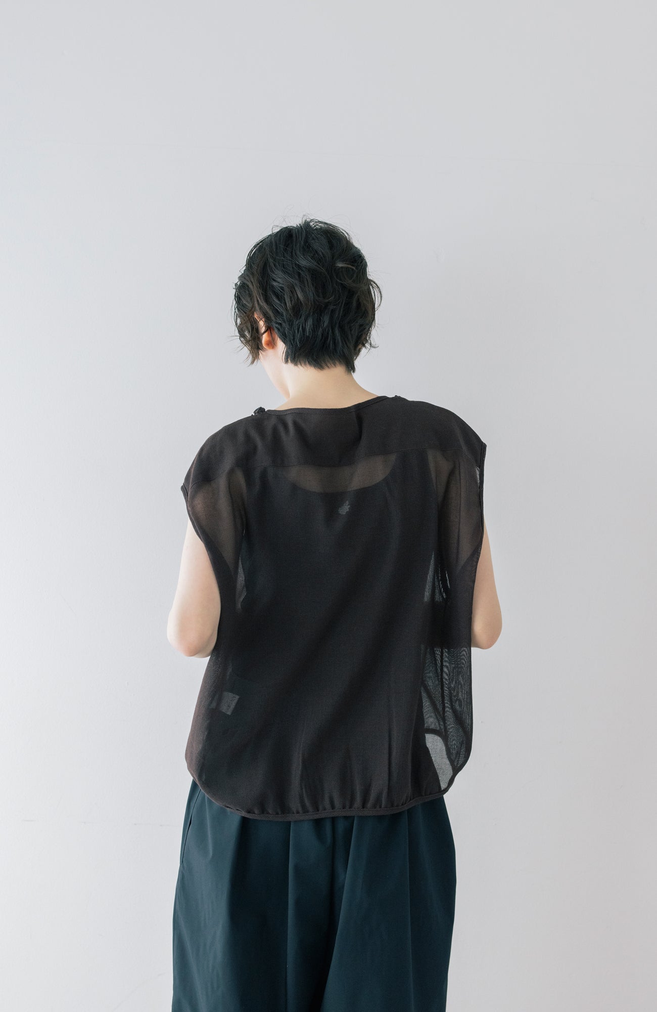 タックフリルベスト(2026 Summer Collection)