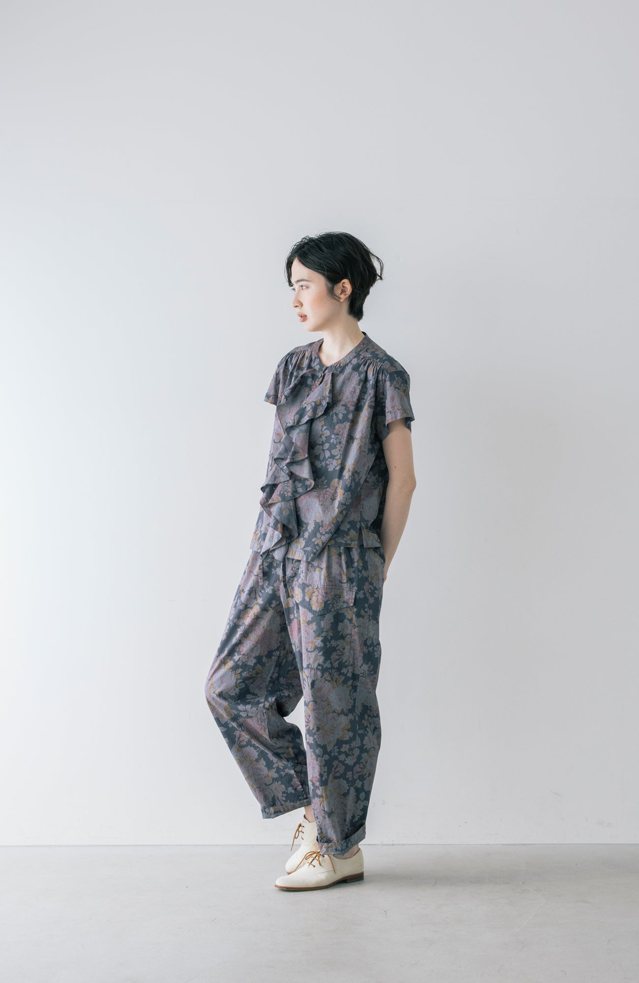 LIBERTY PRINTフロントラッフルブラウス(2026 Summer Collection)