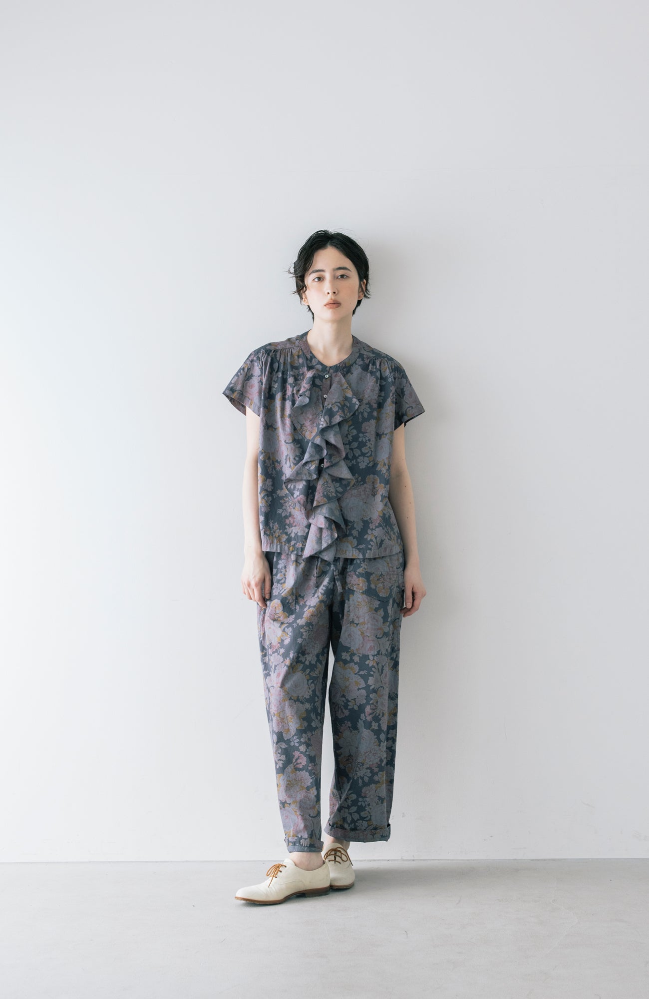 LIBERTY PRINTフロントラッフルブラウス(2026 Summer Collection)